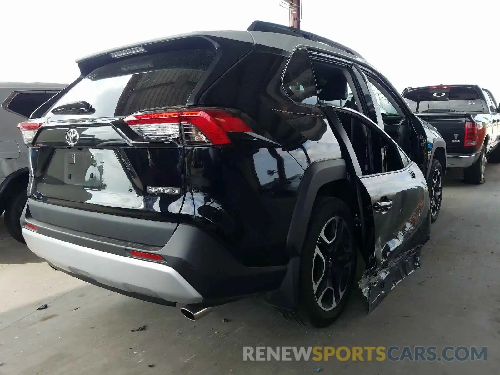 4 Photograph of a damaged car 2T3J1RFV6KW019322 TOYOTA RAV4 2019