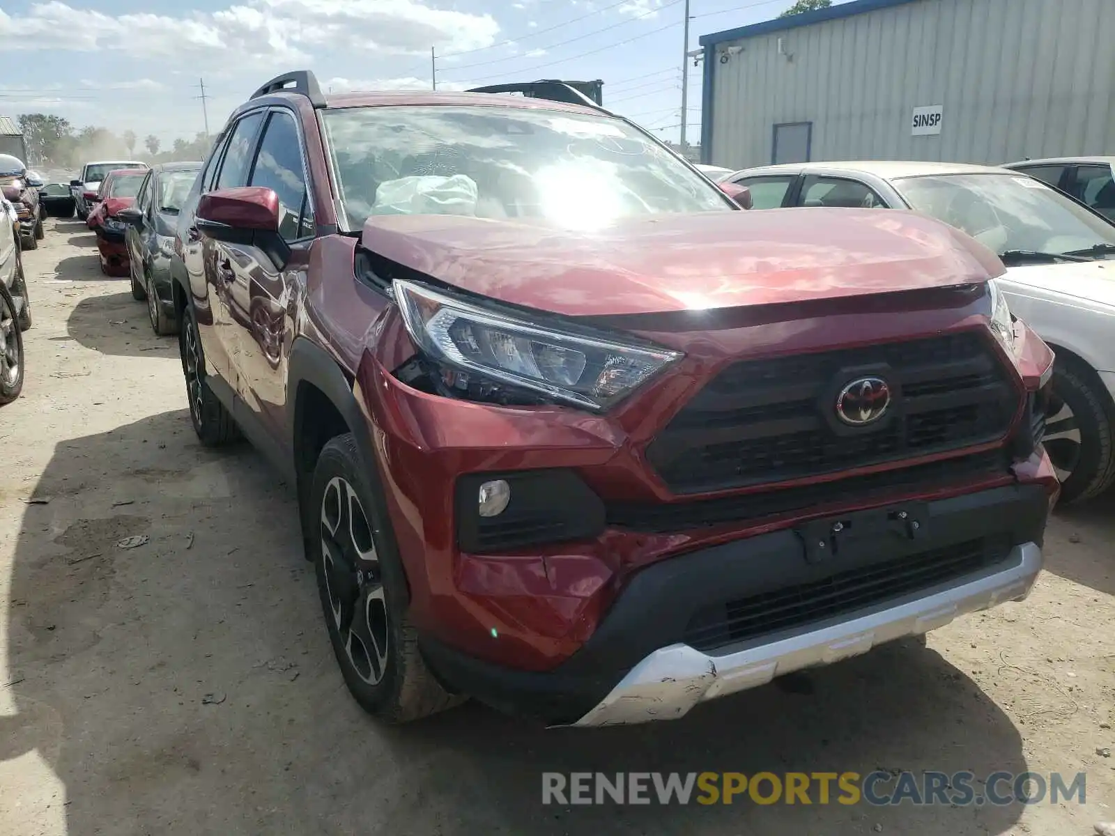 1 Photograph of a damaged car 2T3J1RFV6KW023323 TOYOTA RAV4 2019