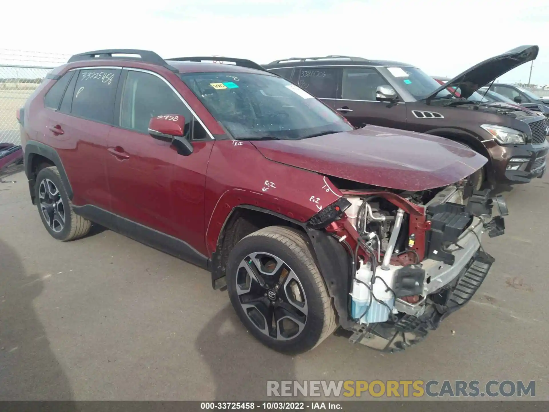 1 Photograph of a damaged car 2T3J1RFV6KW023905 TOYOTA RAV4 2019