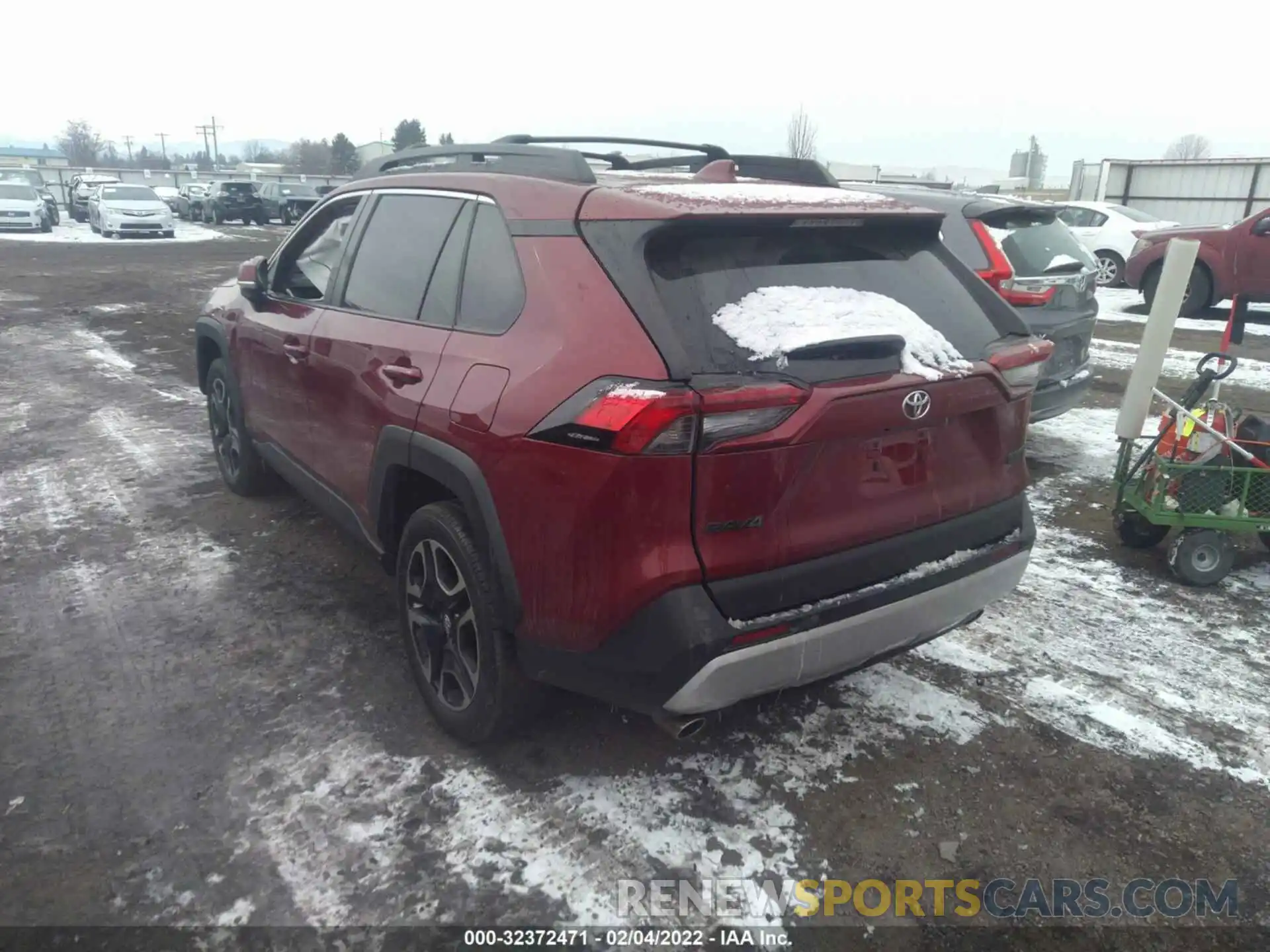 2 Photograph of a damaged car 2T3J1RFV6KW036329 TOYOTA RAV4 2019