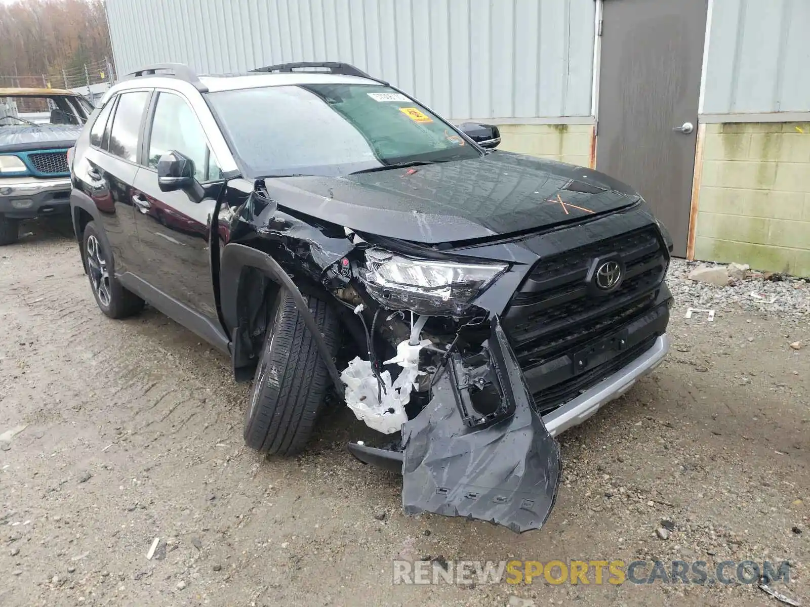 1 Photograph of a damaged car 2T3J1RFV6KW054118 TOYOTA RAV4 2019