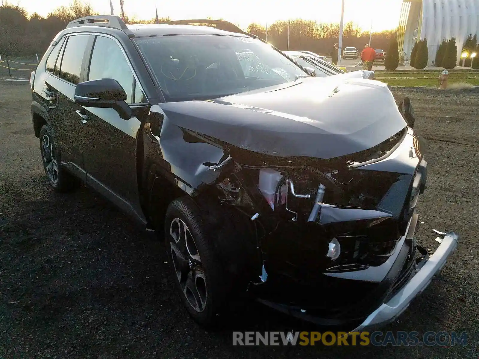 1 Photograph of a damaged car 2T3J1RFV7KC048880 TOYOTA RAV4 2019