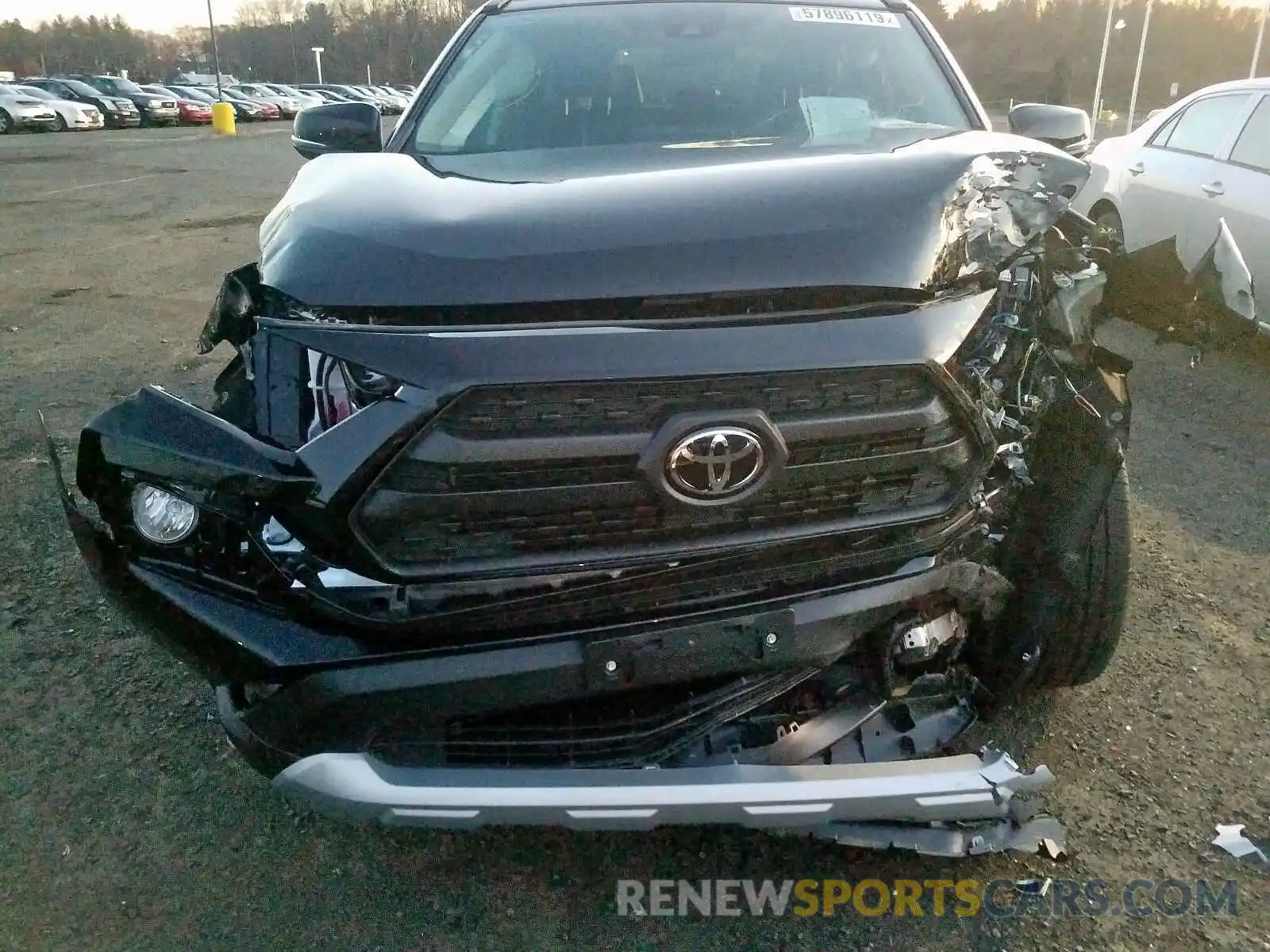 9 Photograph of a damaged car 2T3J1RFV7KC048880 TOYOTA RAV4 2019