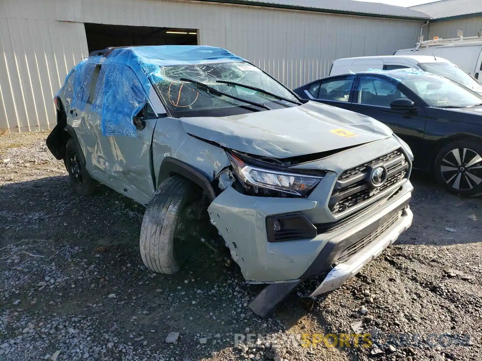 1 Photograph of a damaged car 2T3J1RFV7KW001914 TOYOTA RAV4 2019