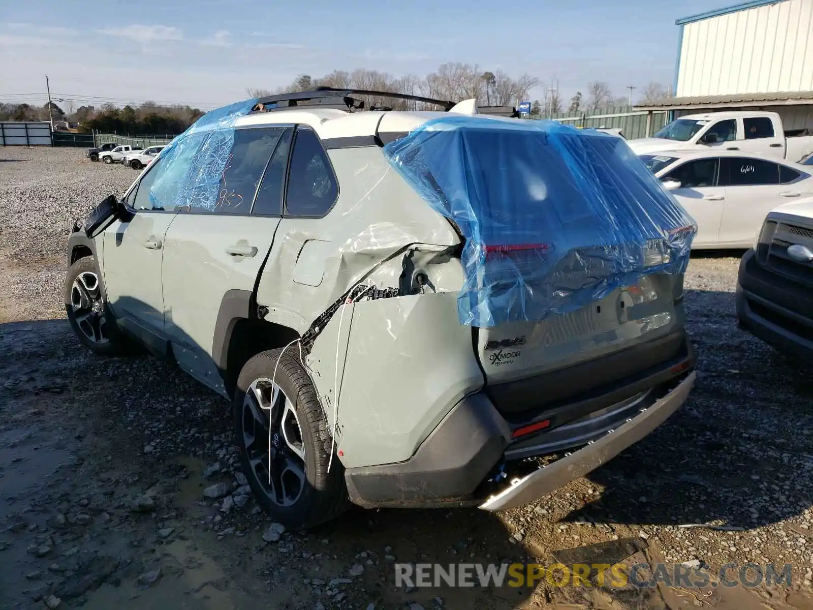 3 Фотография поврежденного автомобиля 2T3J1RFV7KW001914 TOYOTA RAV4 2019