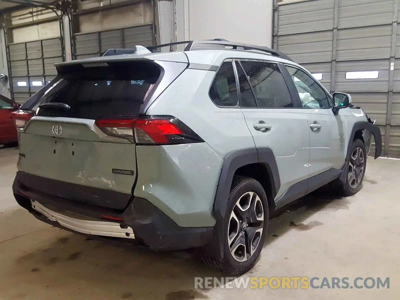 4 Photograph of a damaged car 2T3J1RFV7KW002433 TOYOTA RAV4 2019