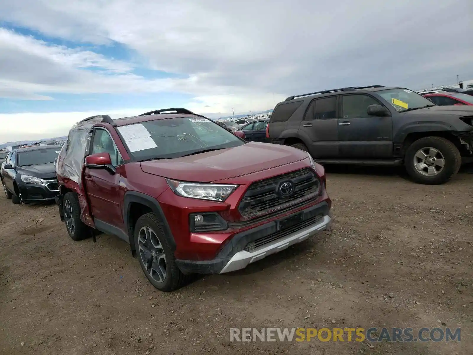 1 Photograph of a damaged car 2T3J1RFV7KW005042 TOYOTA RAV4 2019