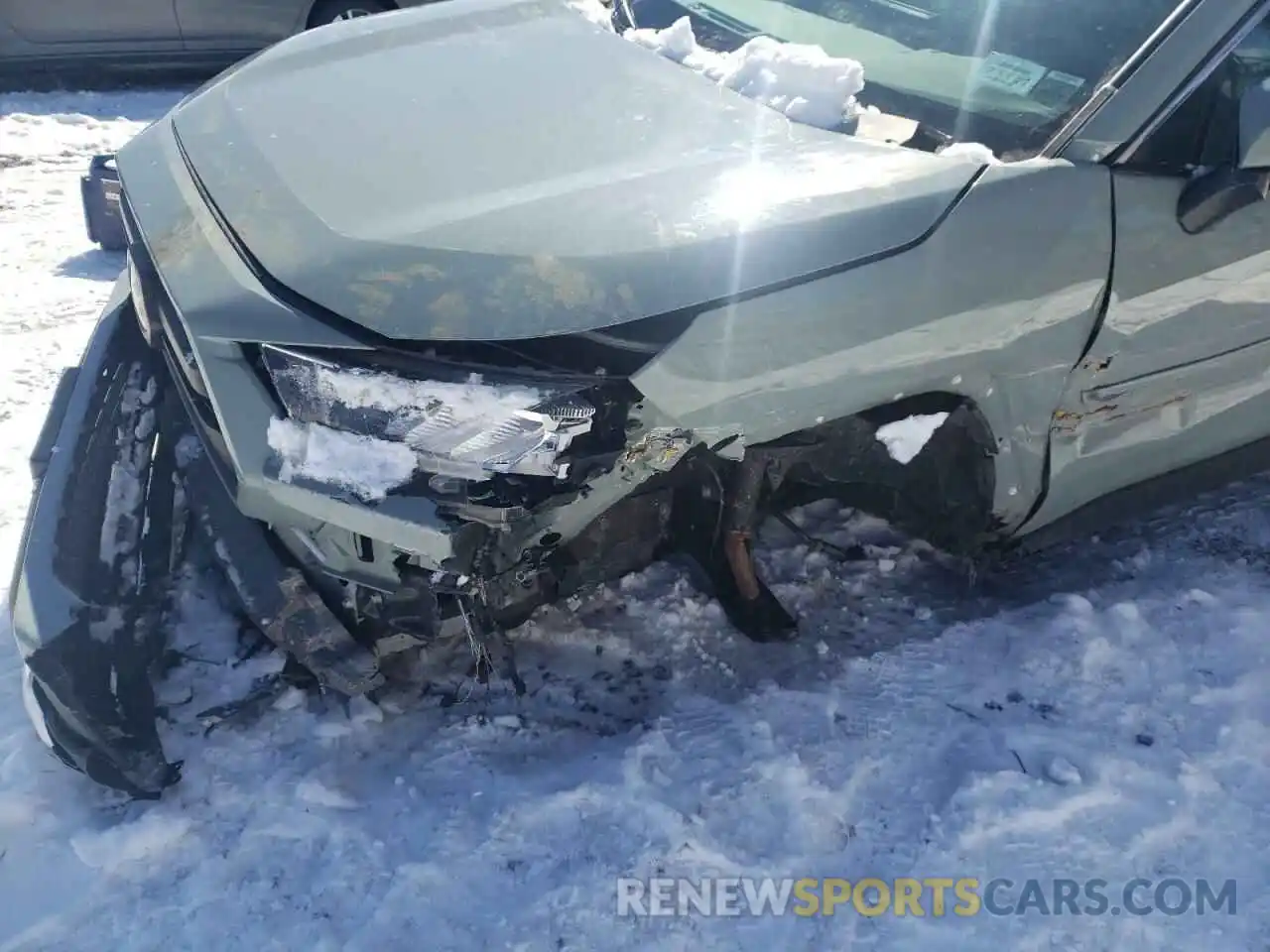 9 Photograph of a damaged car 2T3J1RFV7KW005459 TOYOTA RAV4 2019