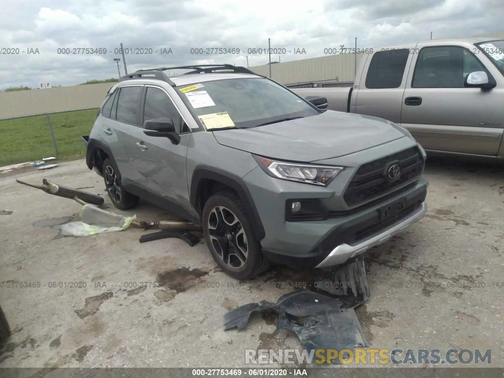 1 Photograph of a damaged car 2T3J1RFV7KW008765 TOYOTA RAV4 2019