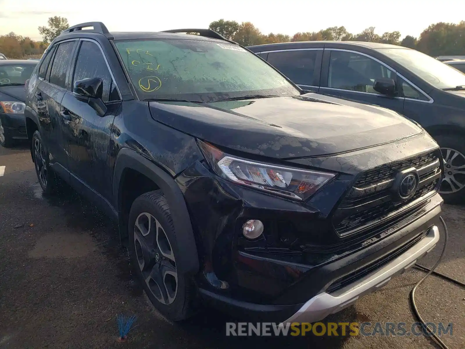 1 Photograph of a damaged car 2T3J1RFV7KW019619 TOYOTA RAV4 2019