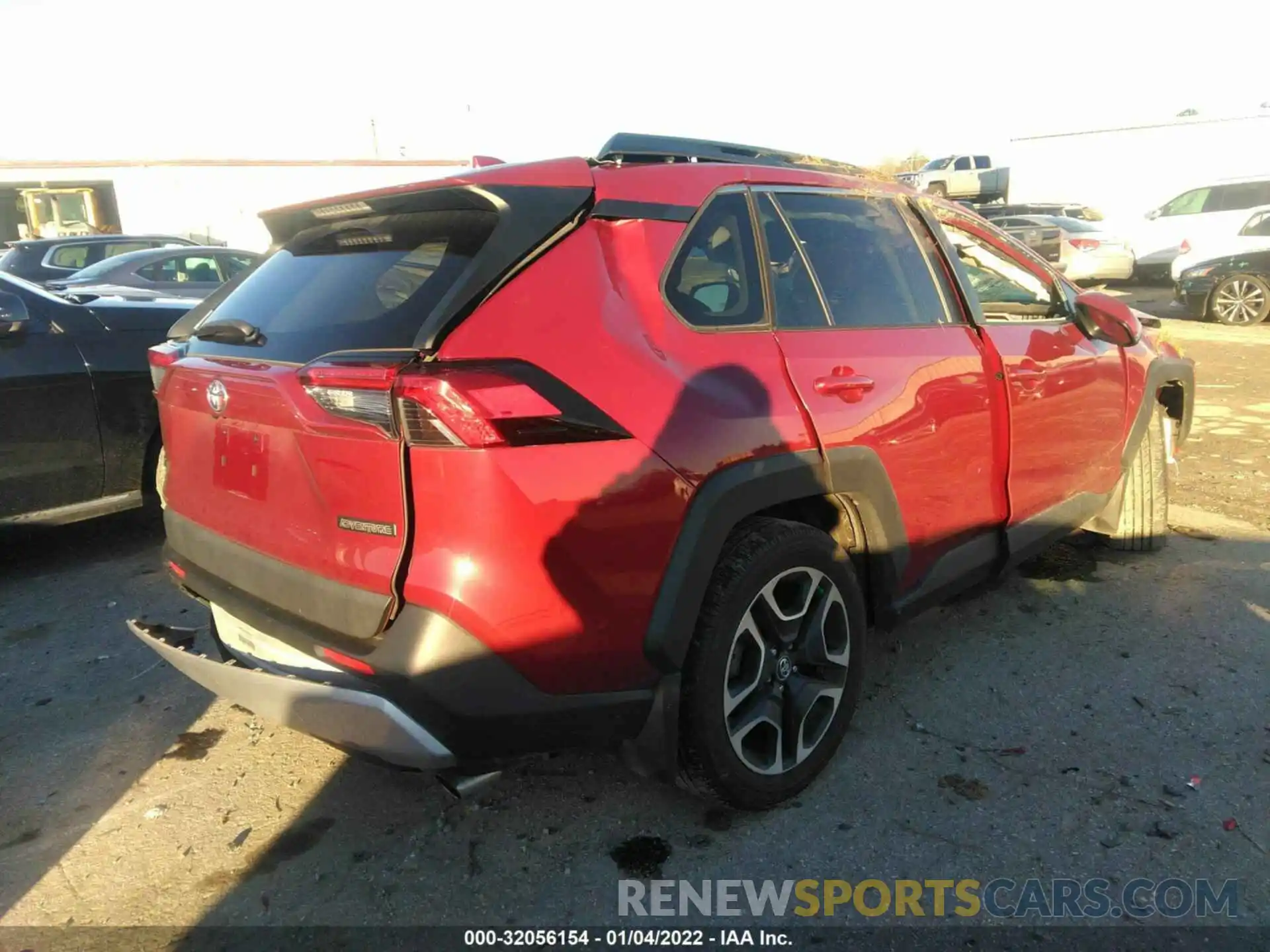 4 Photograph of a damaged car 2T3J1RFV7KW019832 TOYOTA RAV4 2019