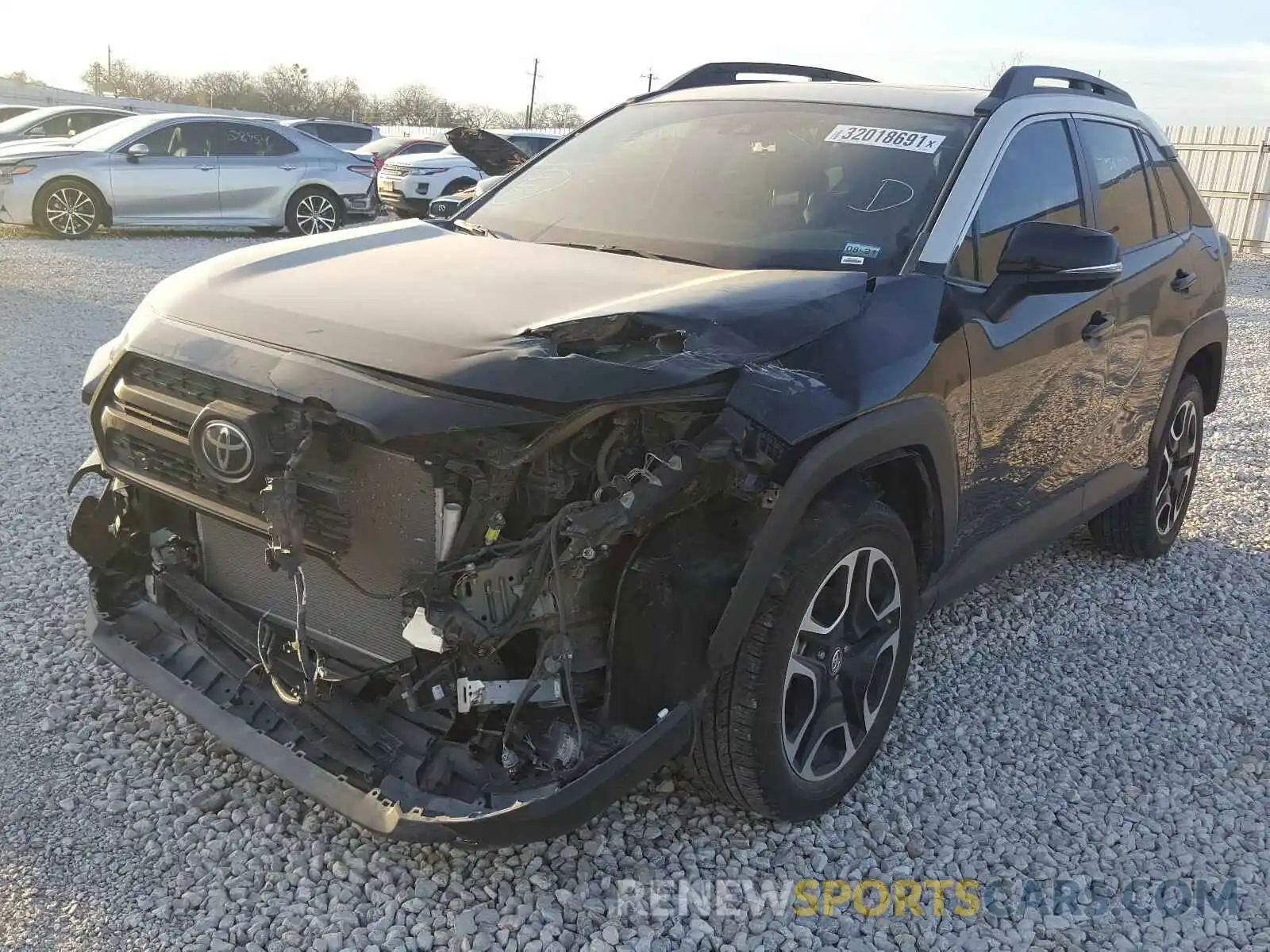 2 Фотография поврежденного автомобиля 2T3J1RFV7KW035397 TOYOTA RAV4 2019