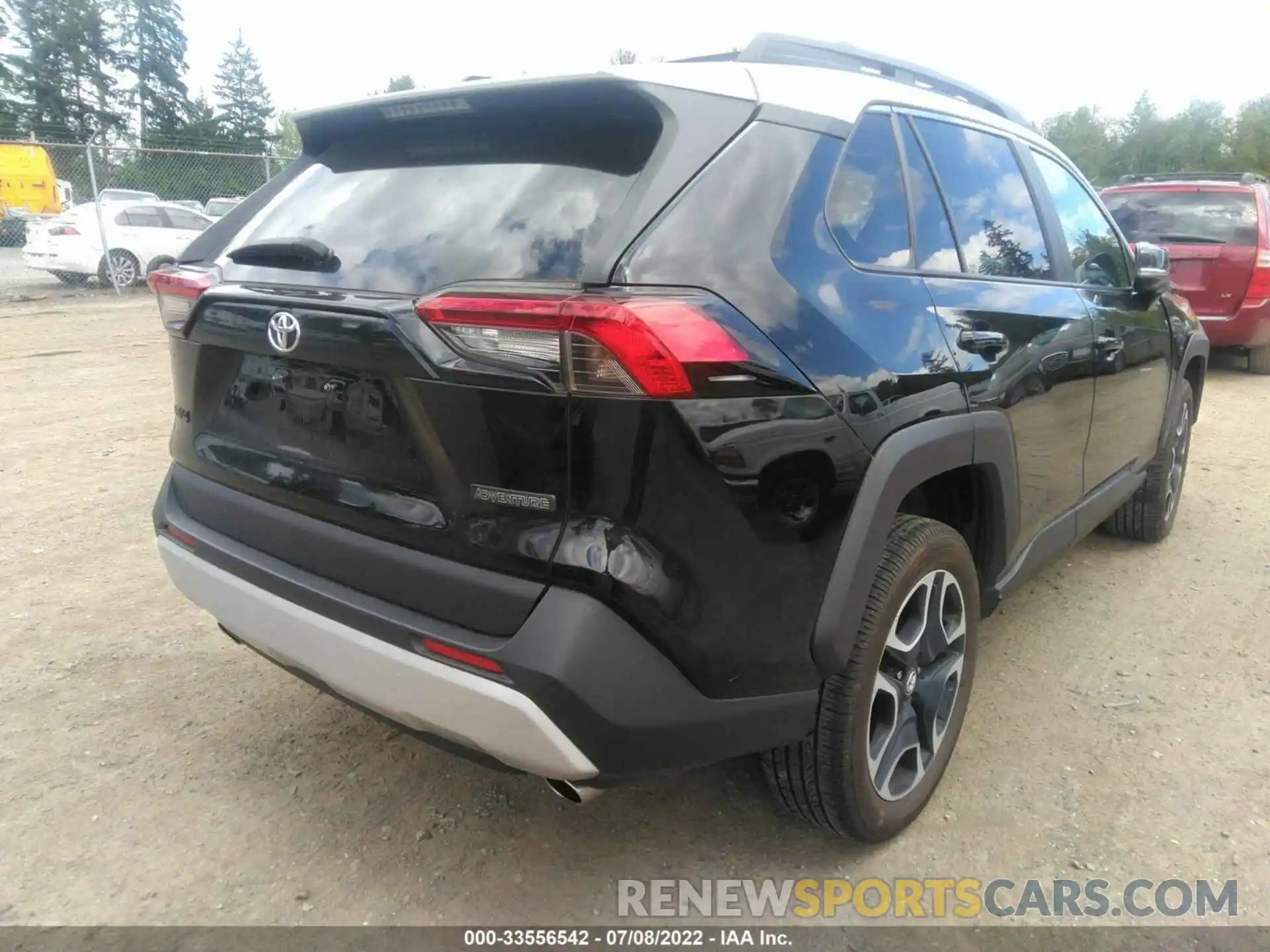 4 Фотография поврежденного автомобиля 2T3J1RFV8KC008579 TOYOTA RAV4 2019