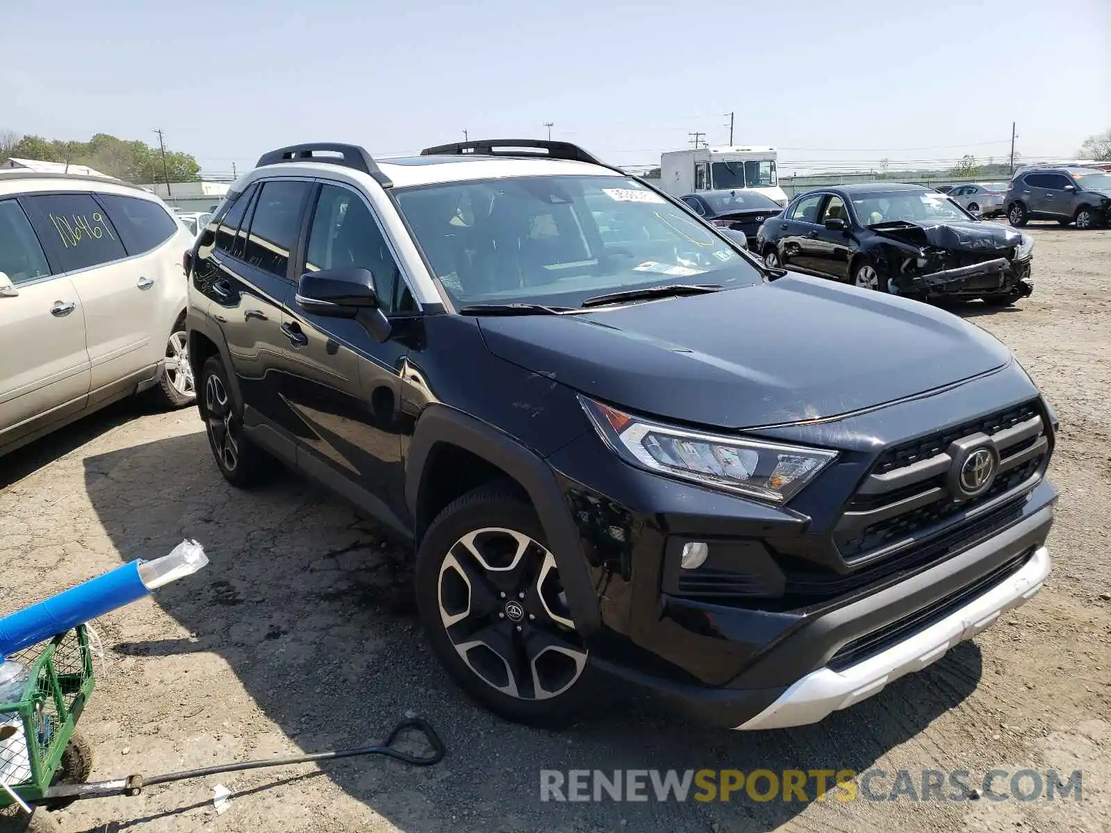 1 Photograph of a damaged car 2T3J1RFV8KC010543 TOYOTA RAV4 2019