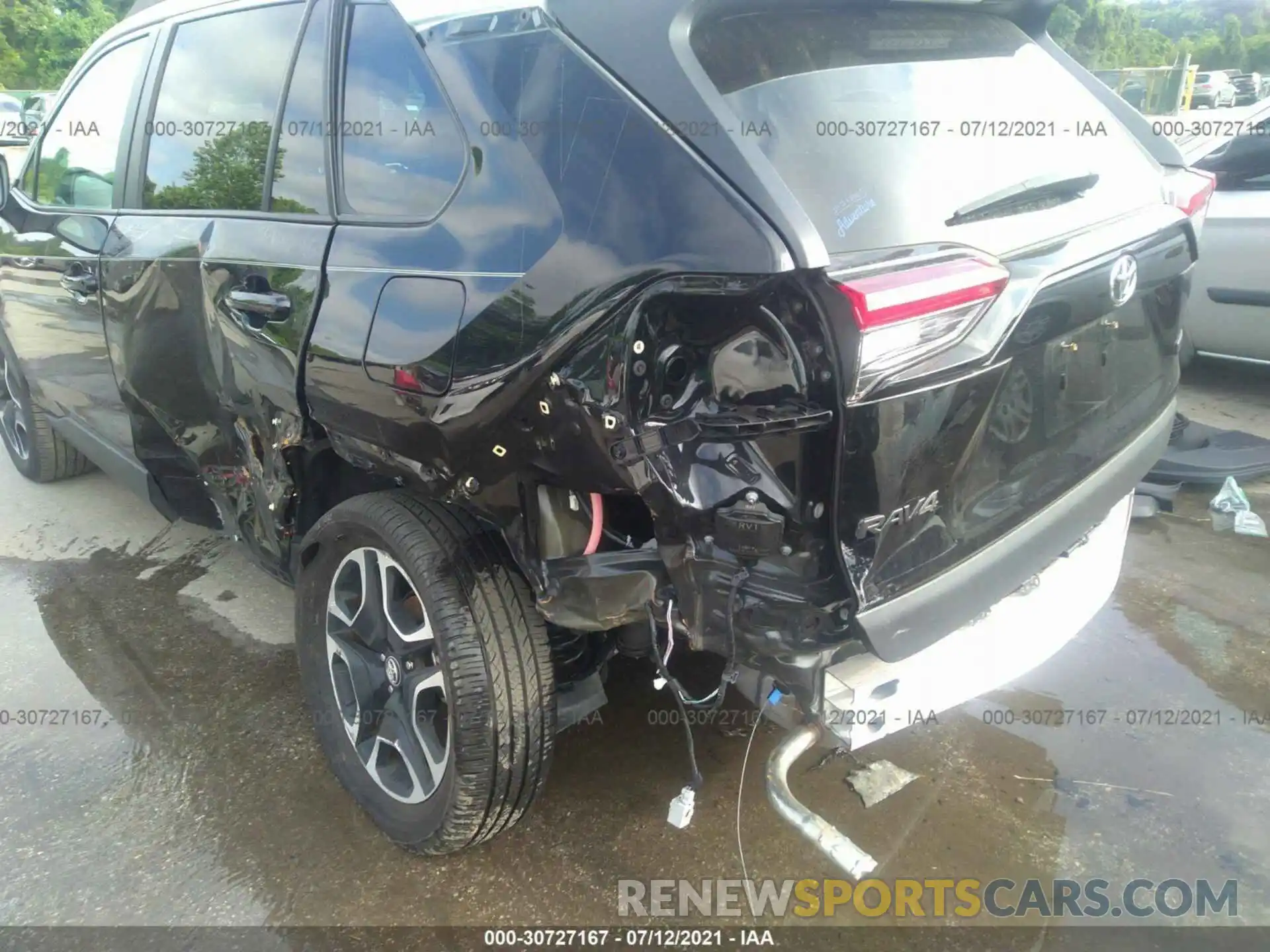 6 Photograph of a damaged car 2T3J1RFV8KC017136 TOYOTA RAV4 2019