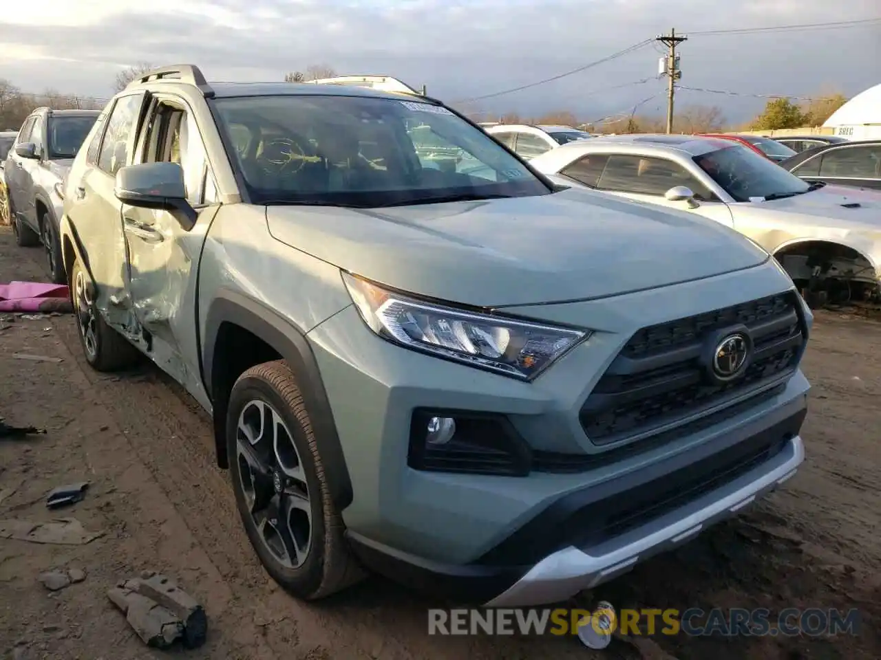 1 Photograph of a damaged car 2T3J1RFV8KC031053 TOYOTA RAV4 2019