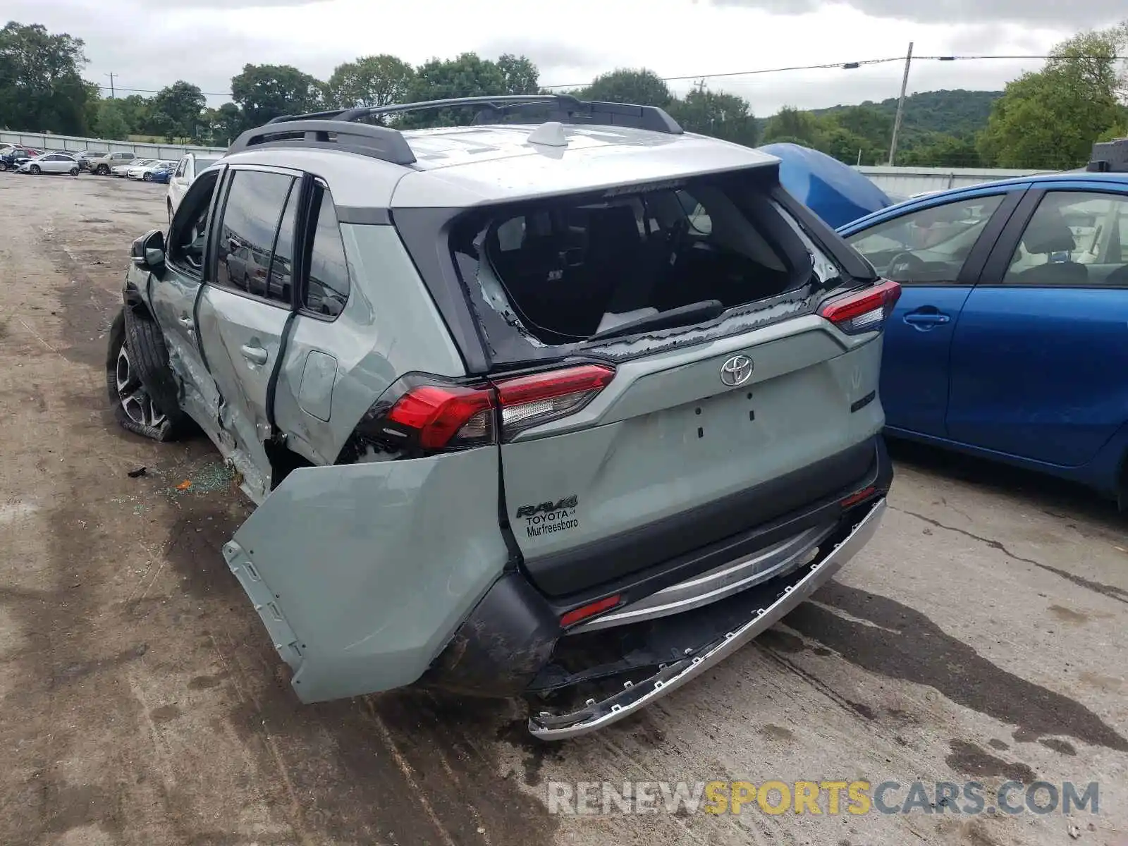 3 Photograph of a damaged car 2T3J1RFV8KC032252 TOYOTA RAV4 2019