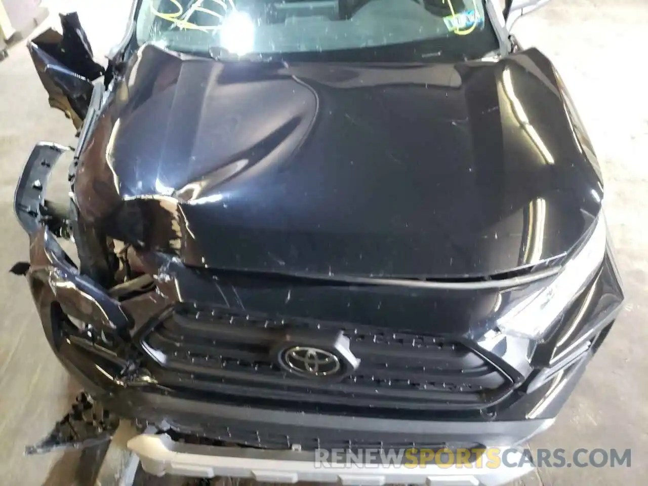 7 Photograph of a damaged car 2T3J1RFV8KC032784 TOYOTA RAV4 2019