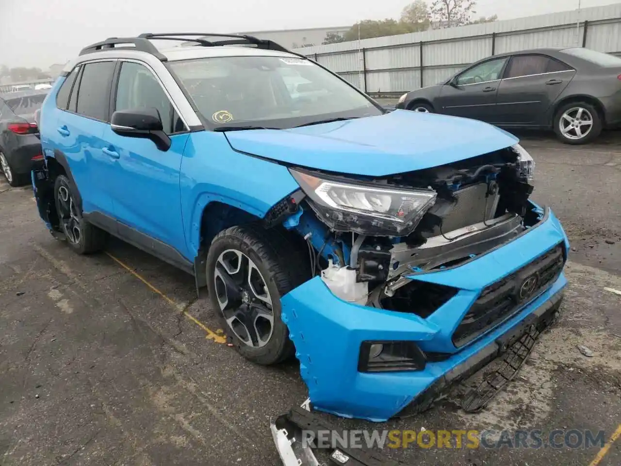 1 Photograph of a damaged car 2T3J1RFV8KC047690 TOYOTA RAV4 2019