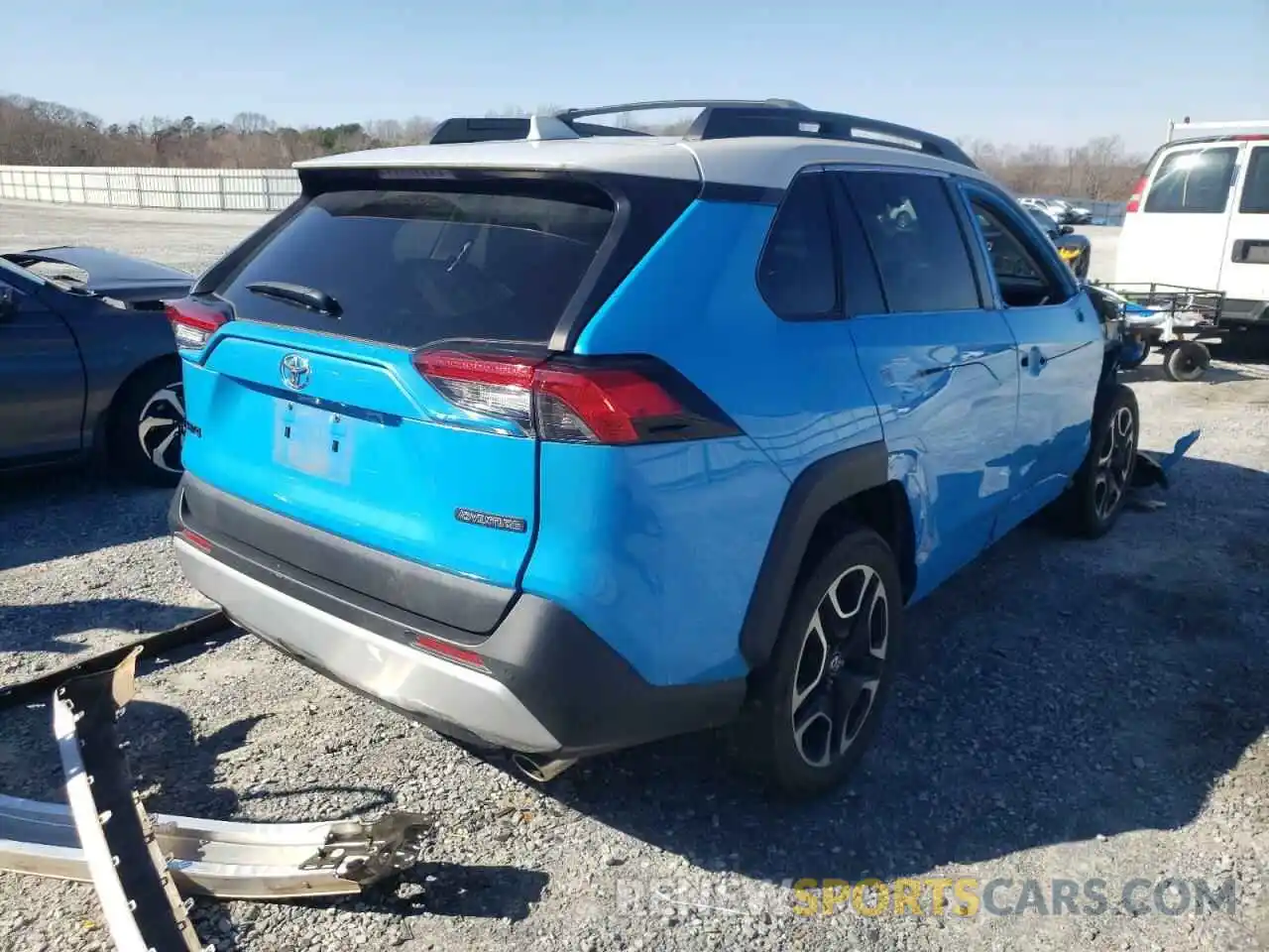 4 Photograph of a damaged car 2T3J1RFV8KW002800 TOYOTA RAV4 2019