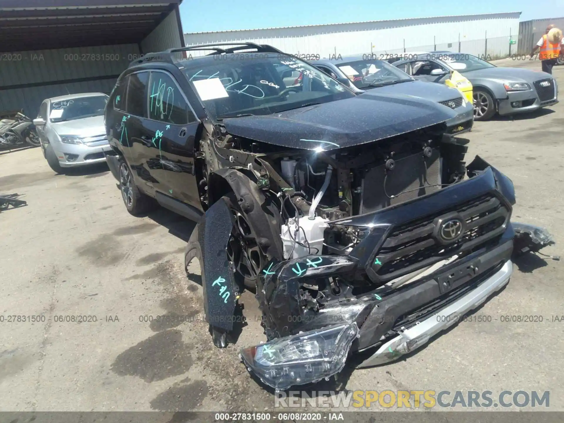 1 Photograph of a damaged car 2T3J1RFV8KW004806 TOYOTA RAV4 2019