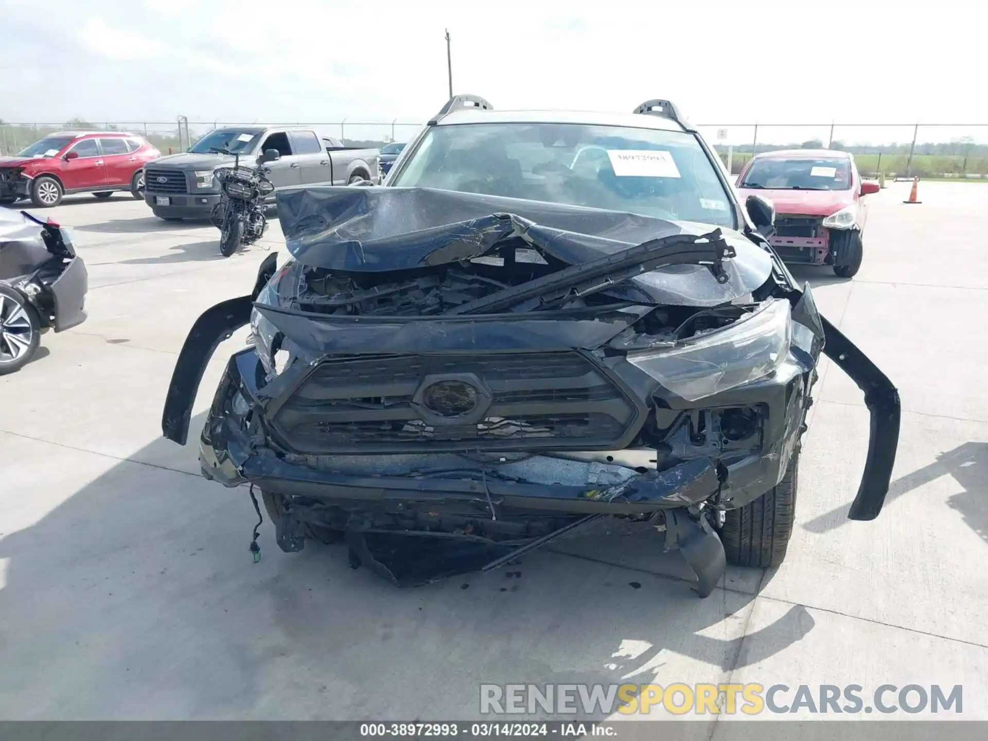 6 Photograph of a damaged car 2T3J1RFV8KW015482 TOYOTA RAV4 2019