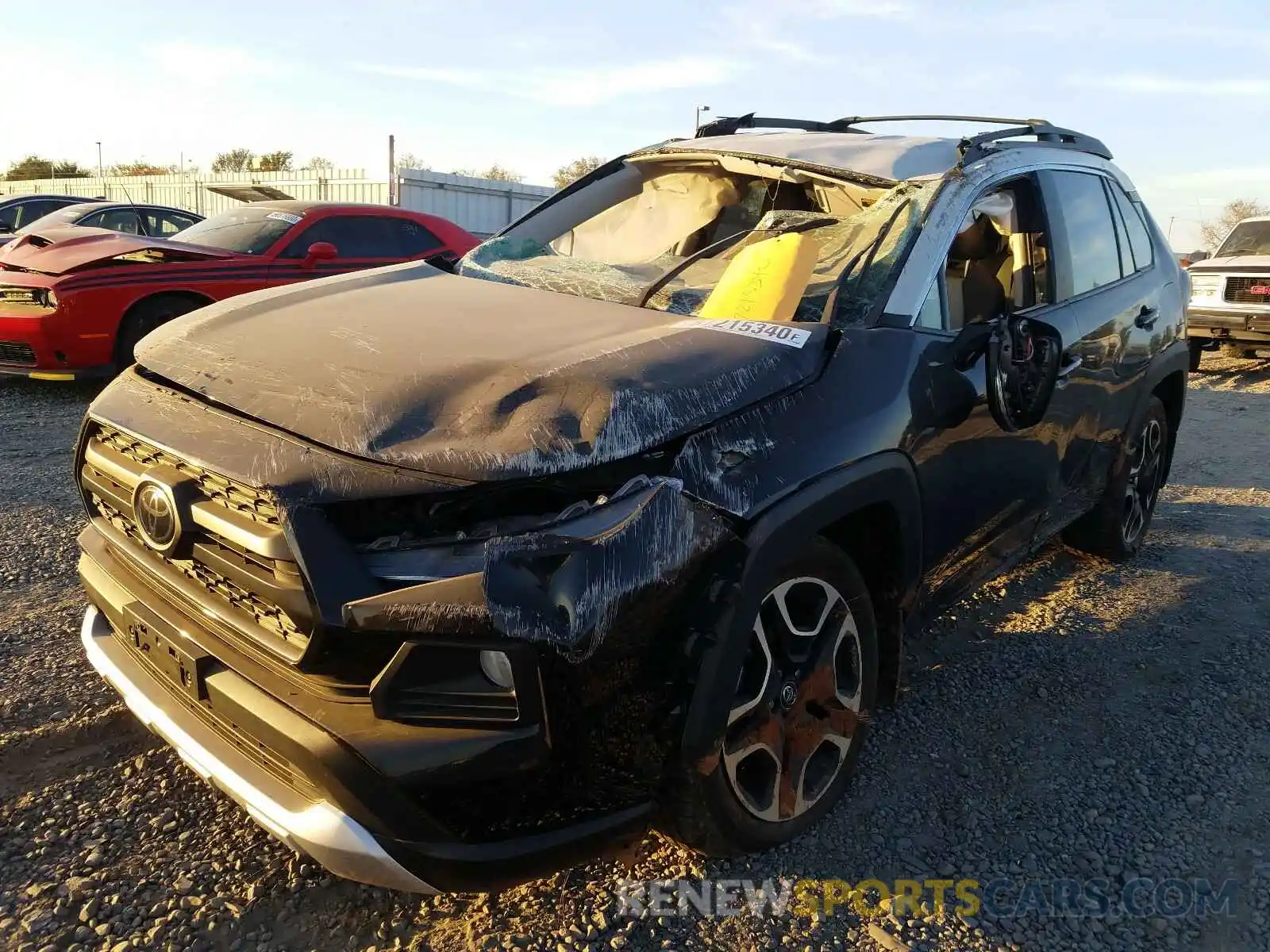 2 Фотография поврежденного автомобиля 2T3J1RFV8KW019726 TOYOTA RAV4 2019