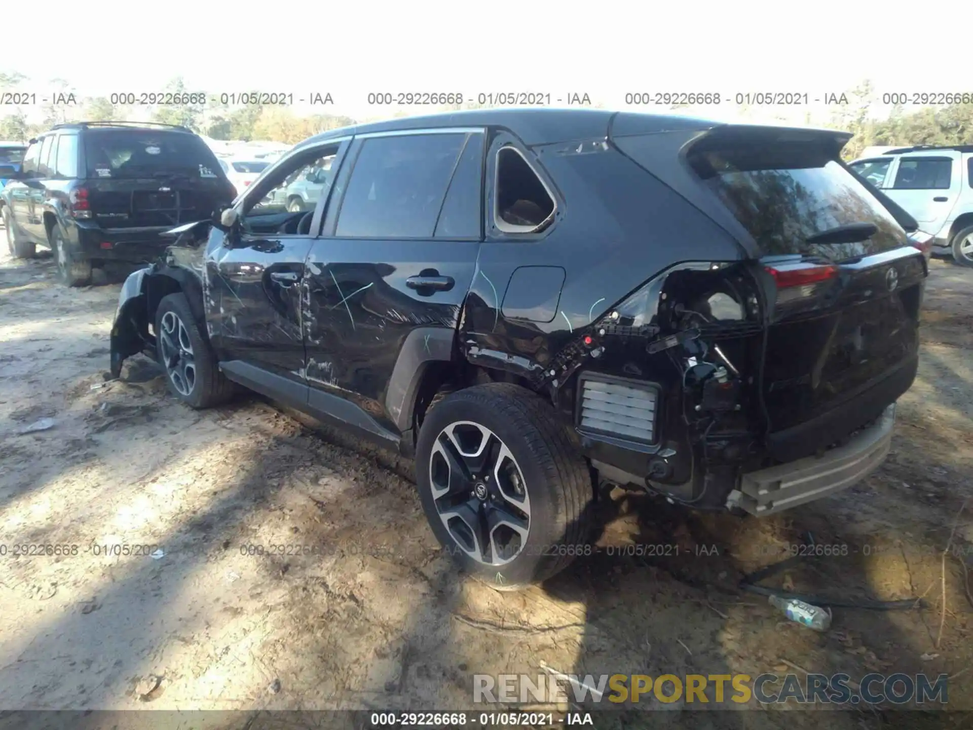 3 Фотография поврежденного автомобиля 2T3J1RFV8KW021119 TOYOTA RAV4 2019