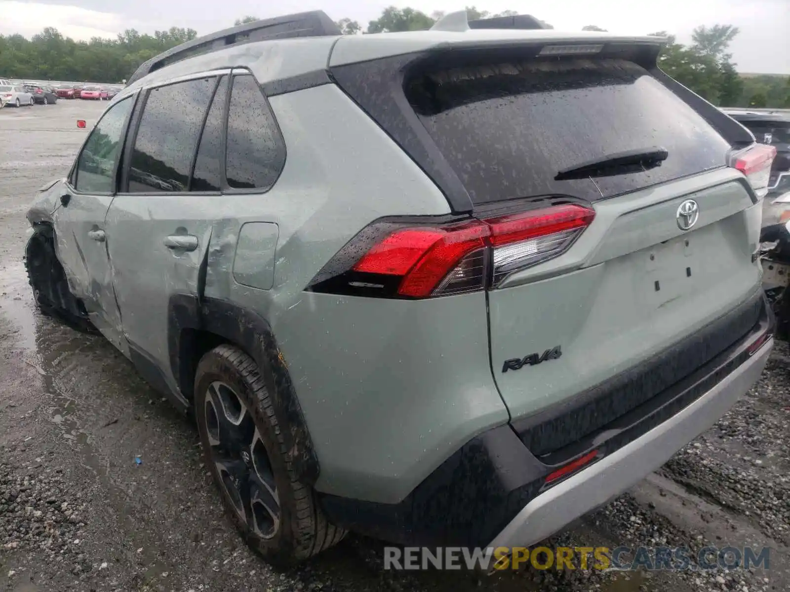 3 Photograph of a damaged car 2T3J1RFV8KW026708 TOYOTA RAV4 2019