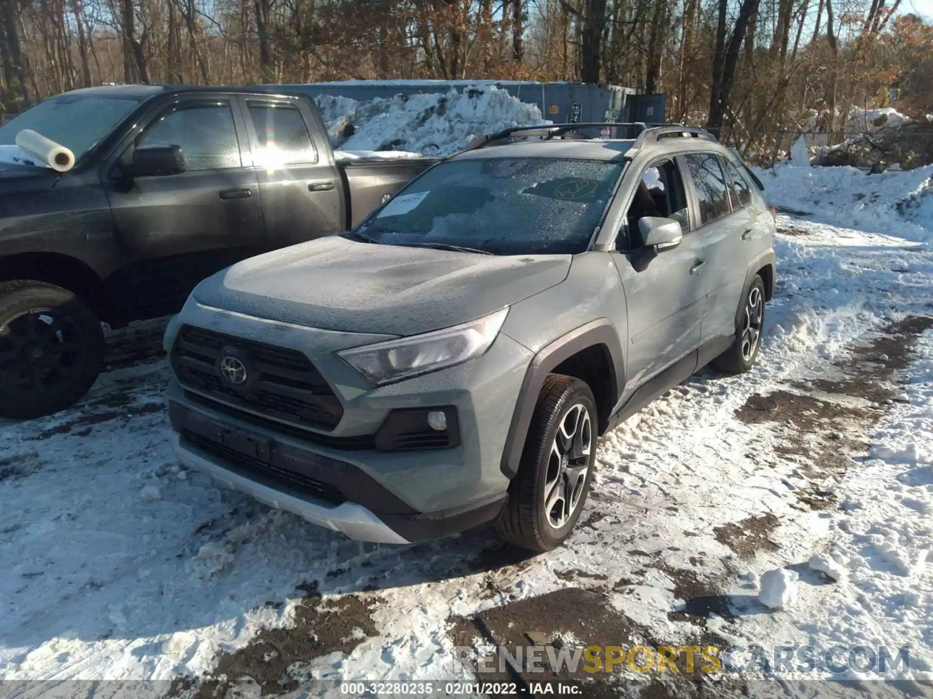 2 Photograph of a damaged car 2T3J1RFV8KW028801 TOYOTA RAV4 2019