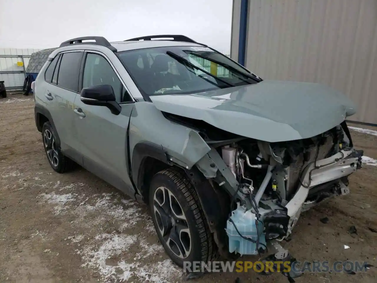 1 Photograph of a damaged car 2T3J1RFV8KW034632 TOYOTA RAV4 2019