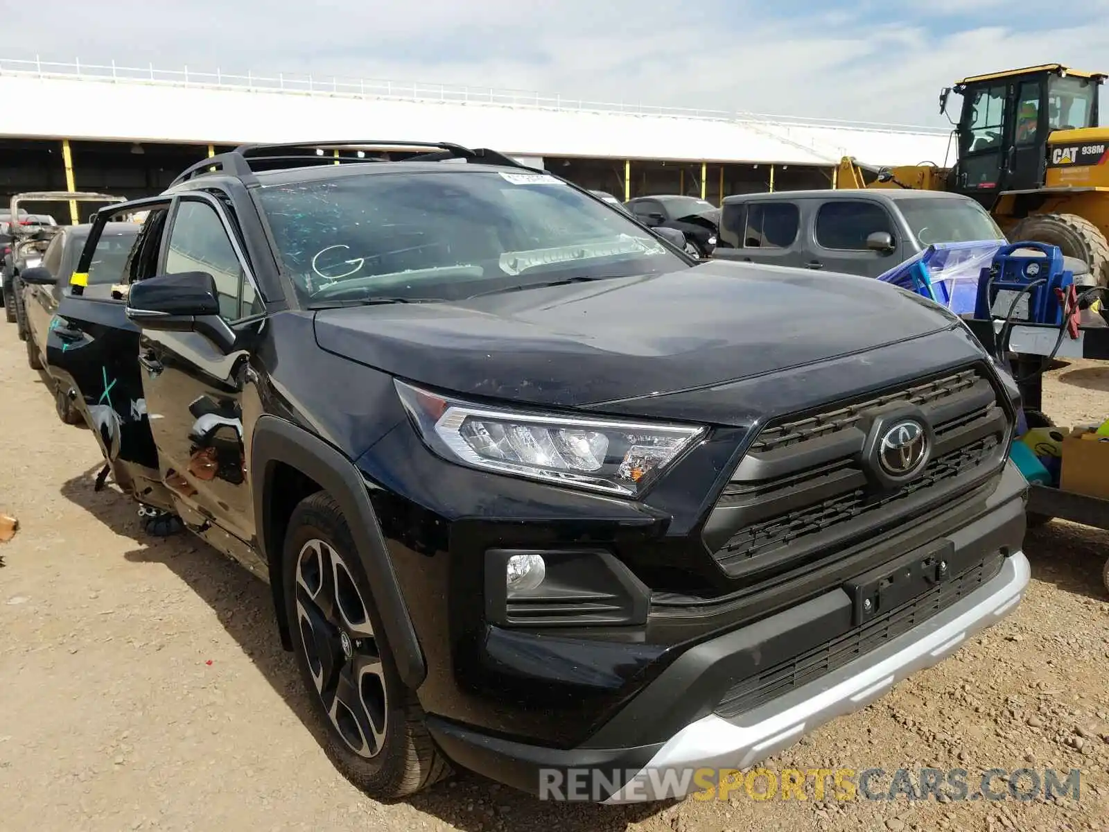 1 Photograph of a damaged car 2T3J1RFV8KW039653 TOYOTA RAV4 2019