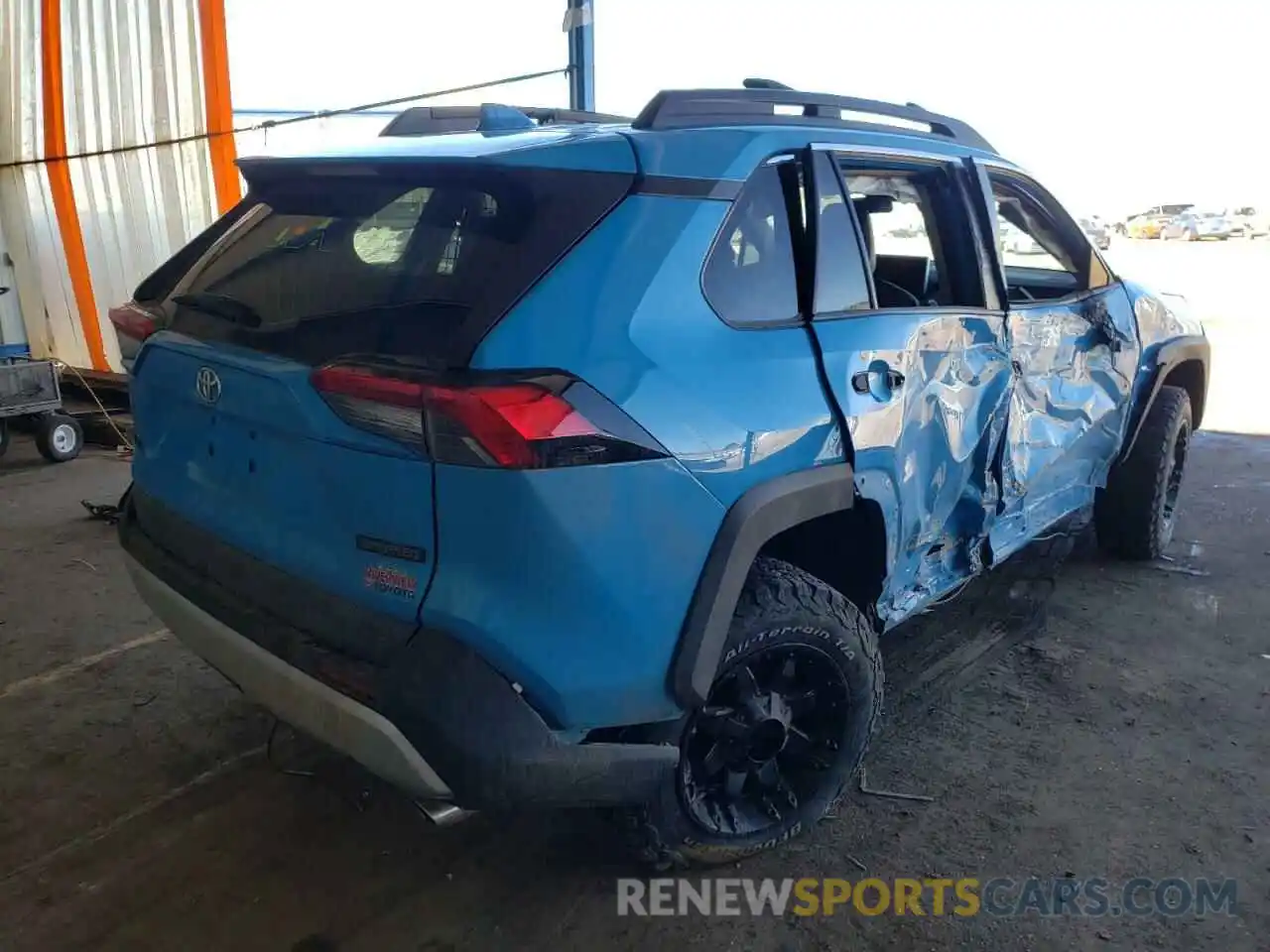 4 Photograph of a damaged car 2T3J1RFV8KW039832 TOYOTA RAV4 2019