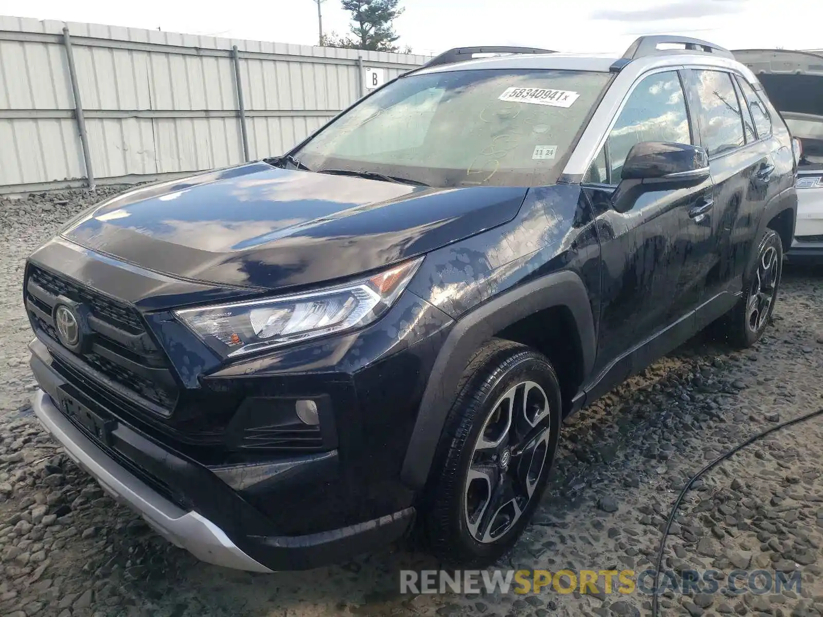 2 Фотография поврежденного автомобиля 2T3J1RFV9KC005934 TOYOTA RAV4 2019