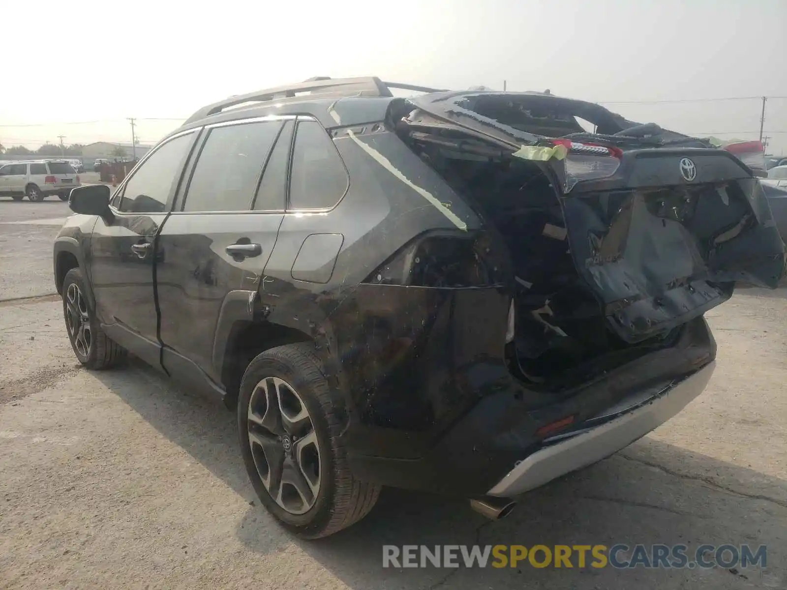 3 Photograph of a damaged car 2T3J1RFV9KW001395 TOYOTA RAV4 2019