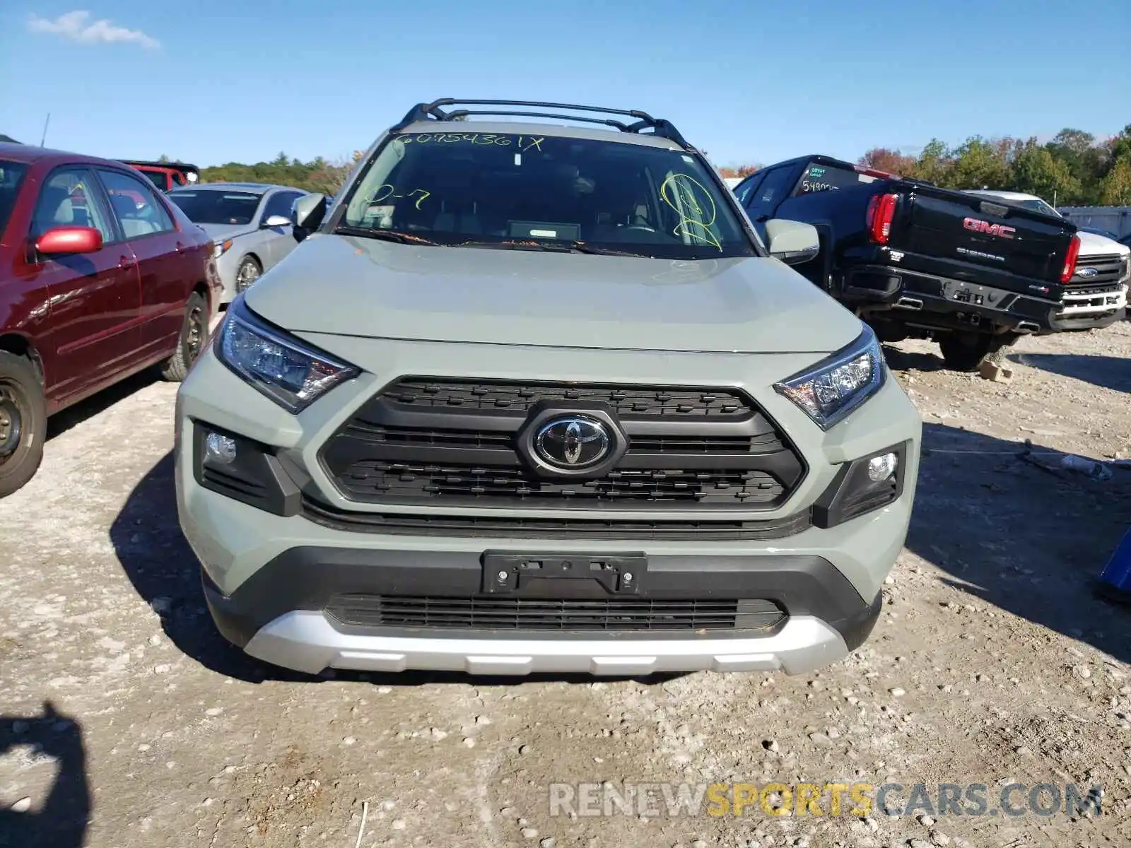 9 Photograph of a damaged car 2T3J1RFV9KW013076 TOYOTA RAV4 2019