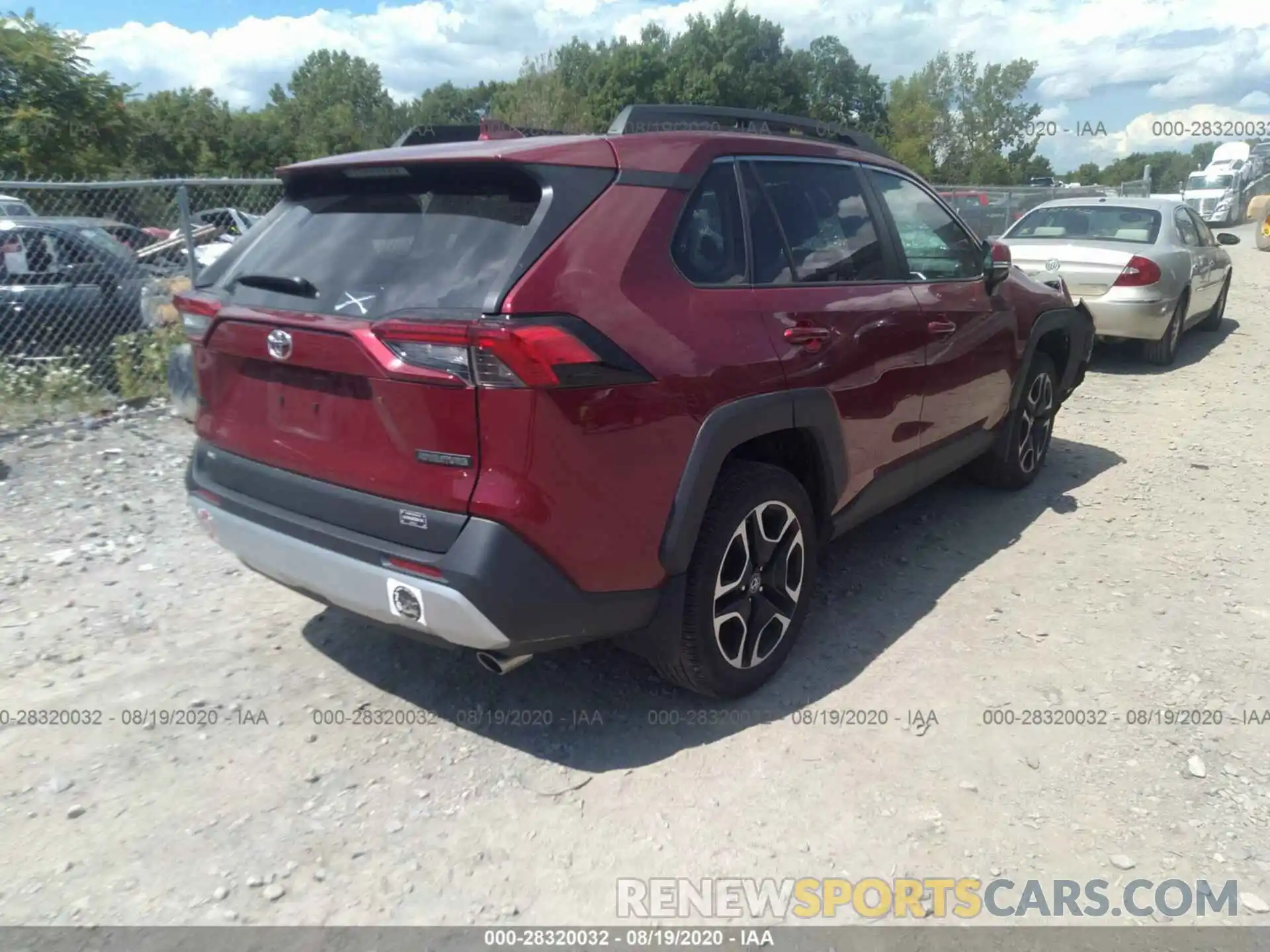 4 Photograph of a damaged car 2T3J1RFV9KW031111 TOYOTA RAV4 2019