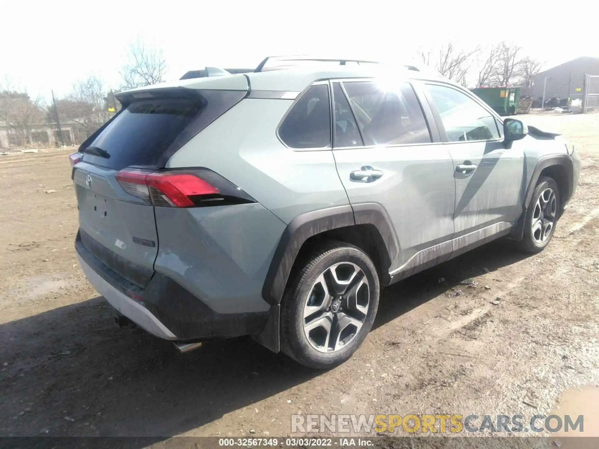 4 Photograph of a damaged car 2T3J1RFV9KW042481 TOYOTA RAV4 2019