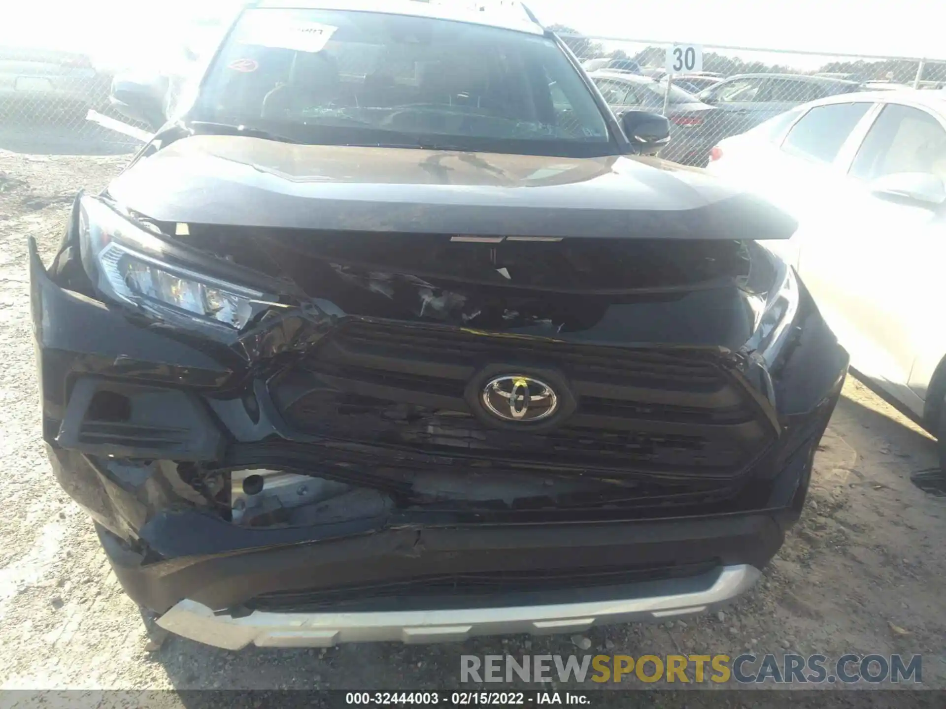 6 Photograph of a damaged car 2T3J1RFV9KW052461 TOYOTA RAV4 2019