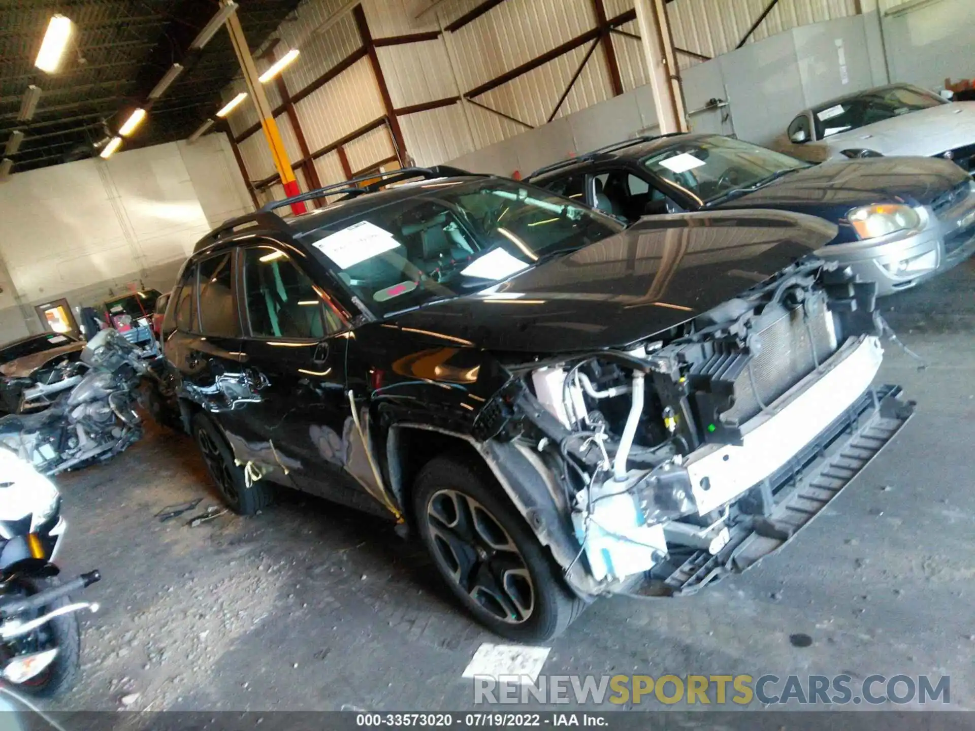 1 Photograph of a damaged car 2T3J1RFVXKC002248 TOYOTA RAV4 2019