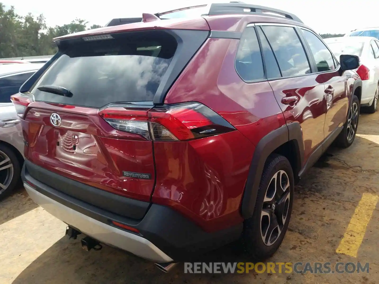 4 Photograph of a damaged car 2T3J1RFVXKC060473 TOYOTA RAV4 2019