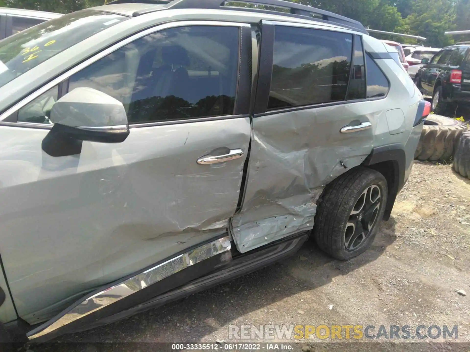 6 Photograph of a damaged car 2T3J1RFVXKW003012 TOYOTA RAV4 2019