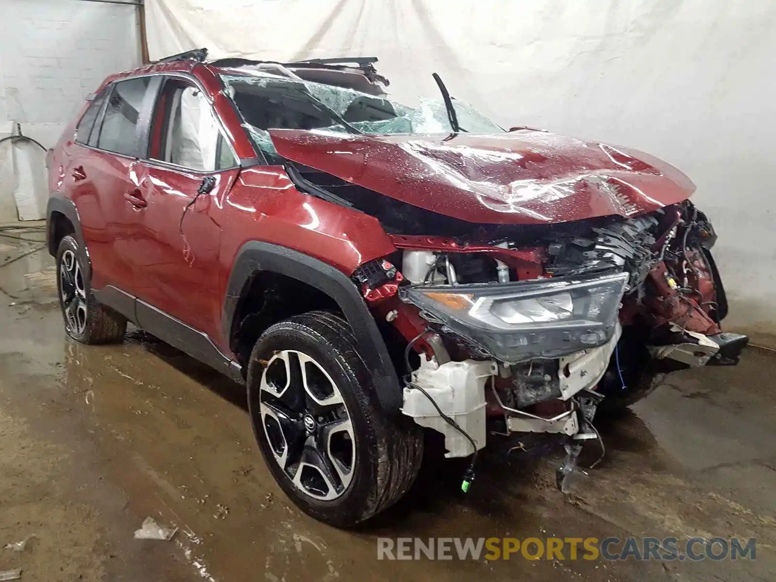 1 Photograph of a damaged car 2T3J1RFVXKW006928 TOYOTA RAV4 2019