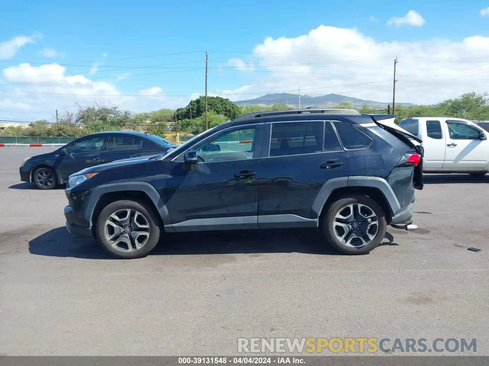 14 Photograph of a damaged car 2T3J1RFVXKW014530 TOYOTA RAV4 2019