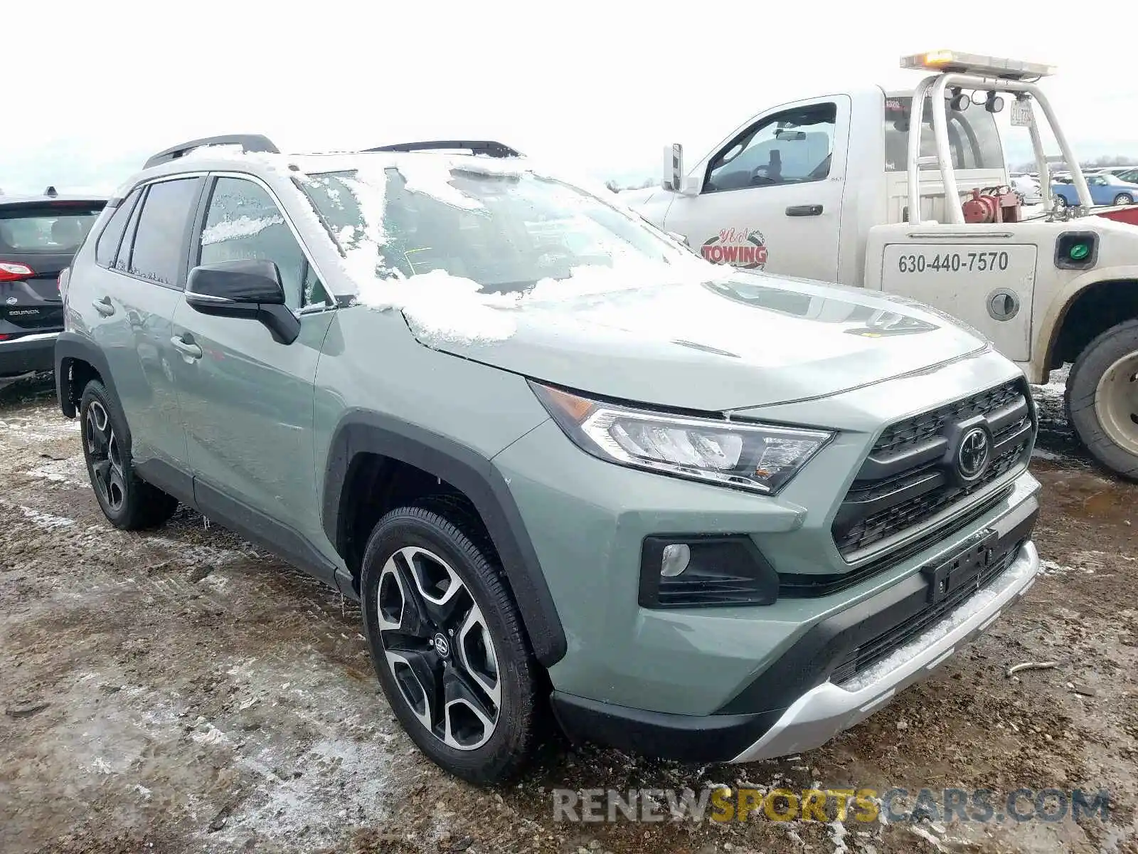 1 Photograph of a damaged car 2T3J1RFVXKW015385 TOYOTA RAV4 2019