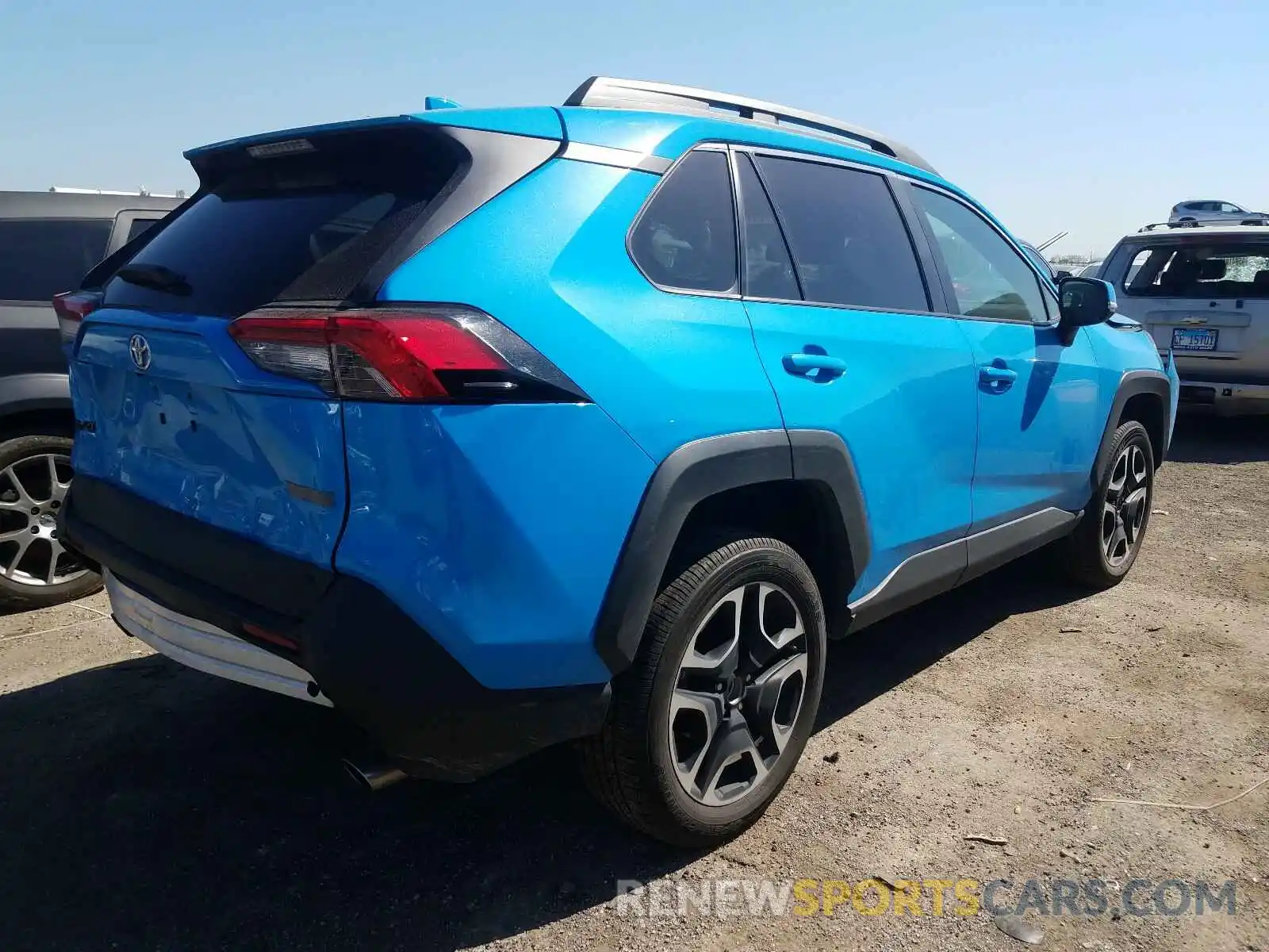 4 Photograph of a damaged car 2T3J1RFVXKW022398 TOYOTA RAV4 2019