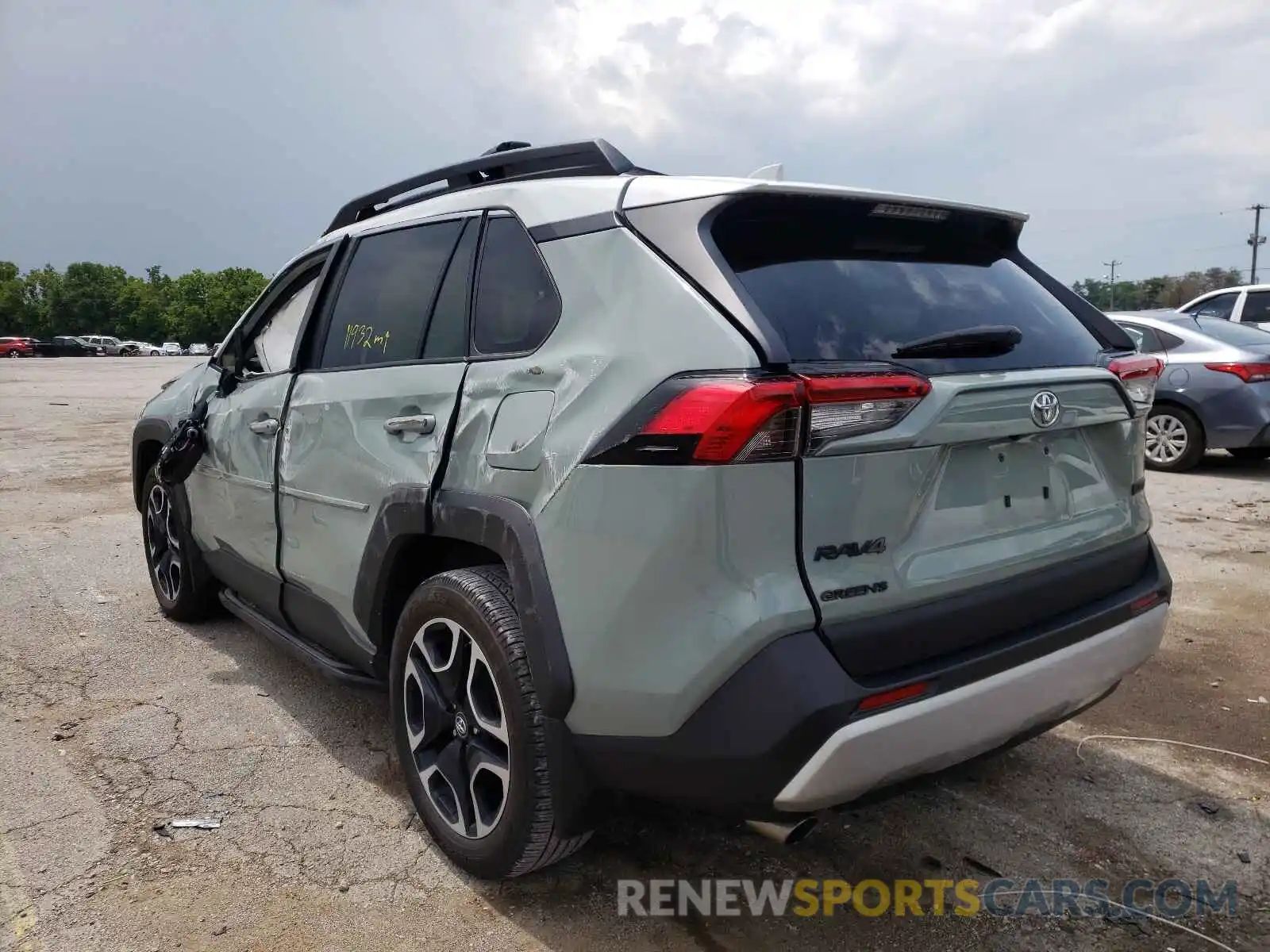 3 Фотография поврежденного автомобиля 2T3J1RFVXKW029433 TOYOTA RAV4 2019