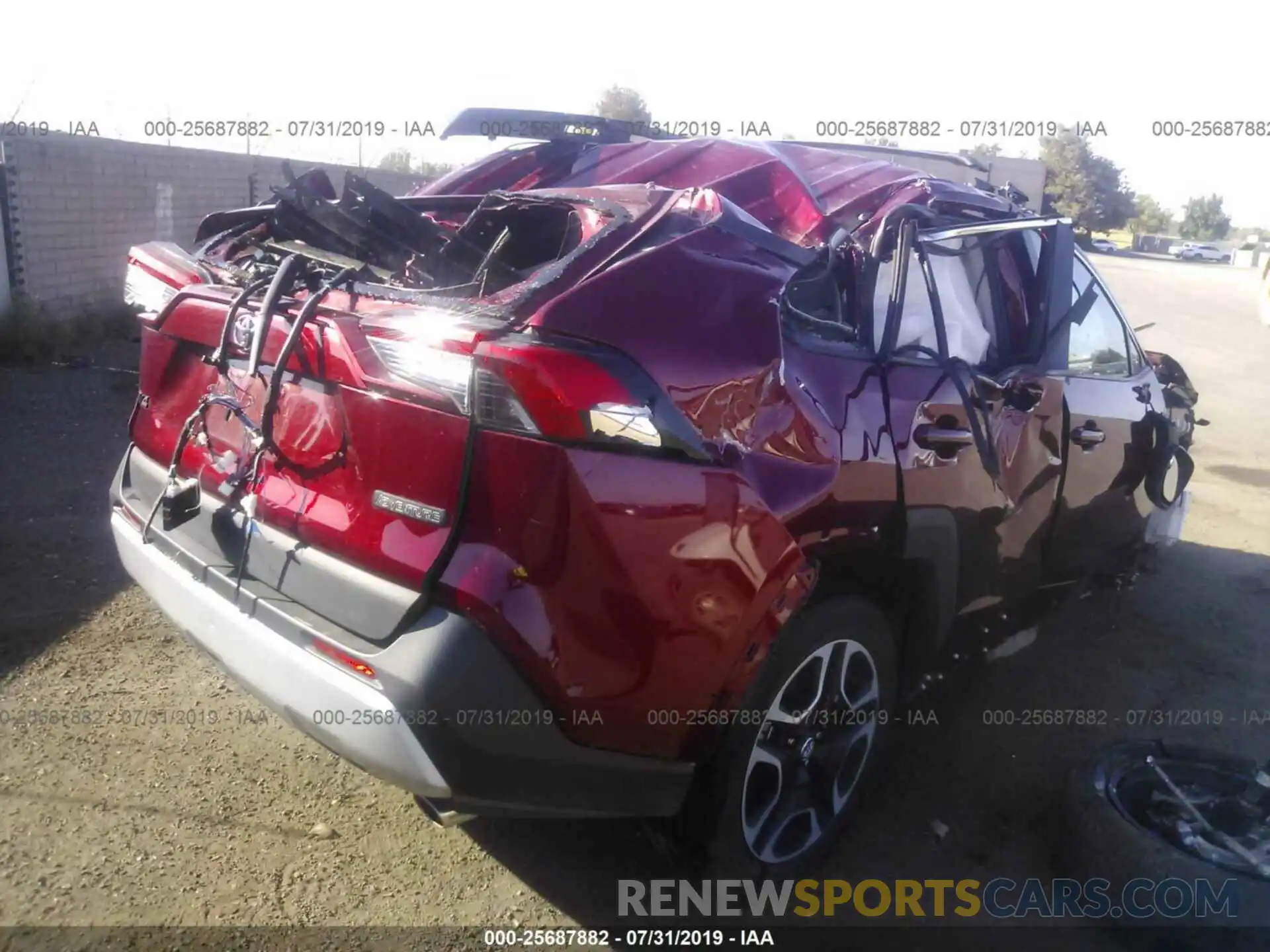 4 Photograph of a damaged car 2T3J1RFVXKW031411 TOYOTA RAV4 2019