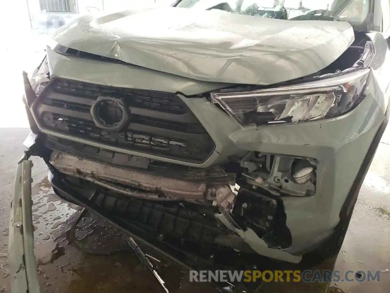 9 Photograph of a damaged car 2T3J1RFVXKW037337 TOYOTA RAV4 2019