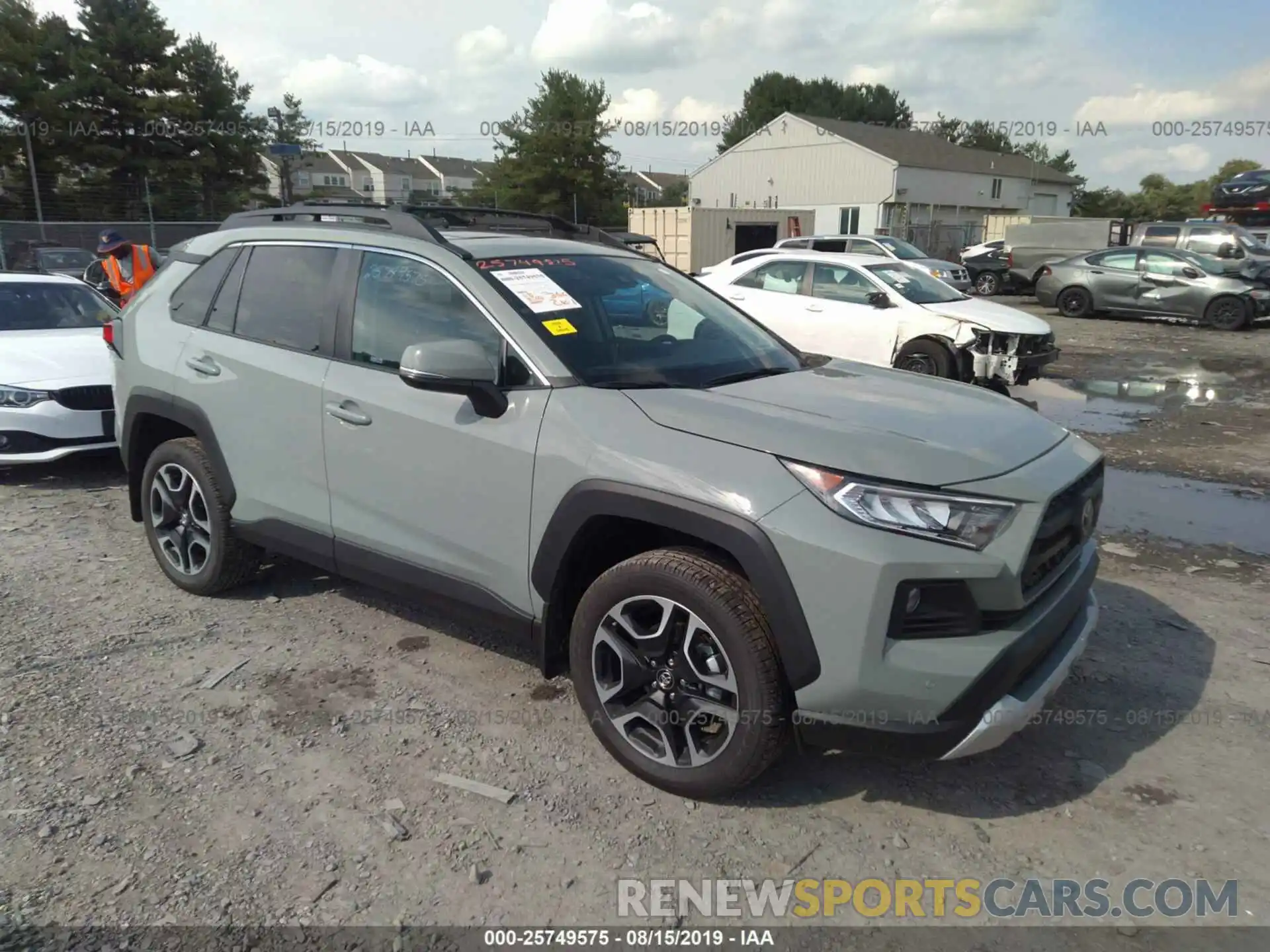 1 Photograph of a damaged car 2T3J1RFVXKW042179 TOYOTA RAV4 2019